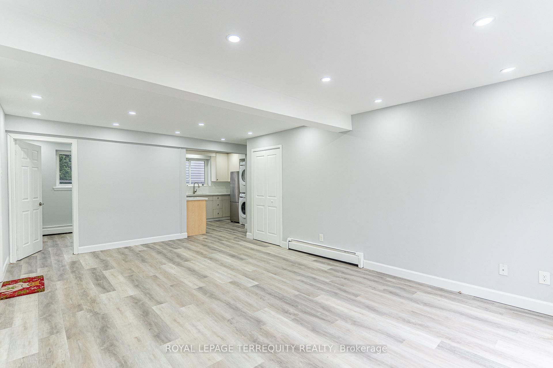 Photo 15 of 20 Mildred Avenue, St. Catharines, Haig — HOMEH