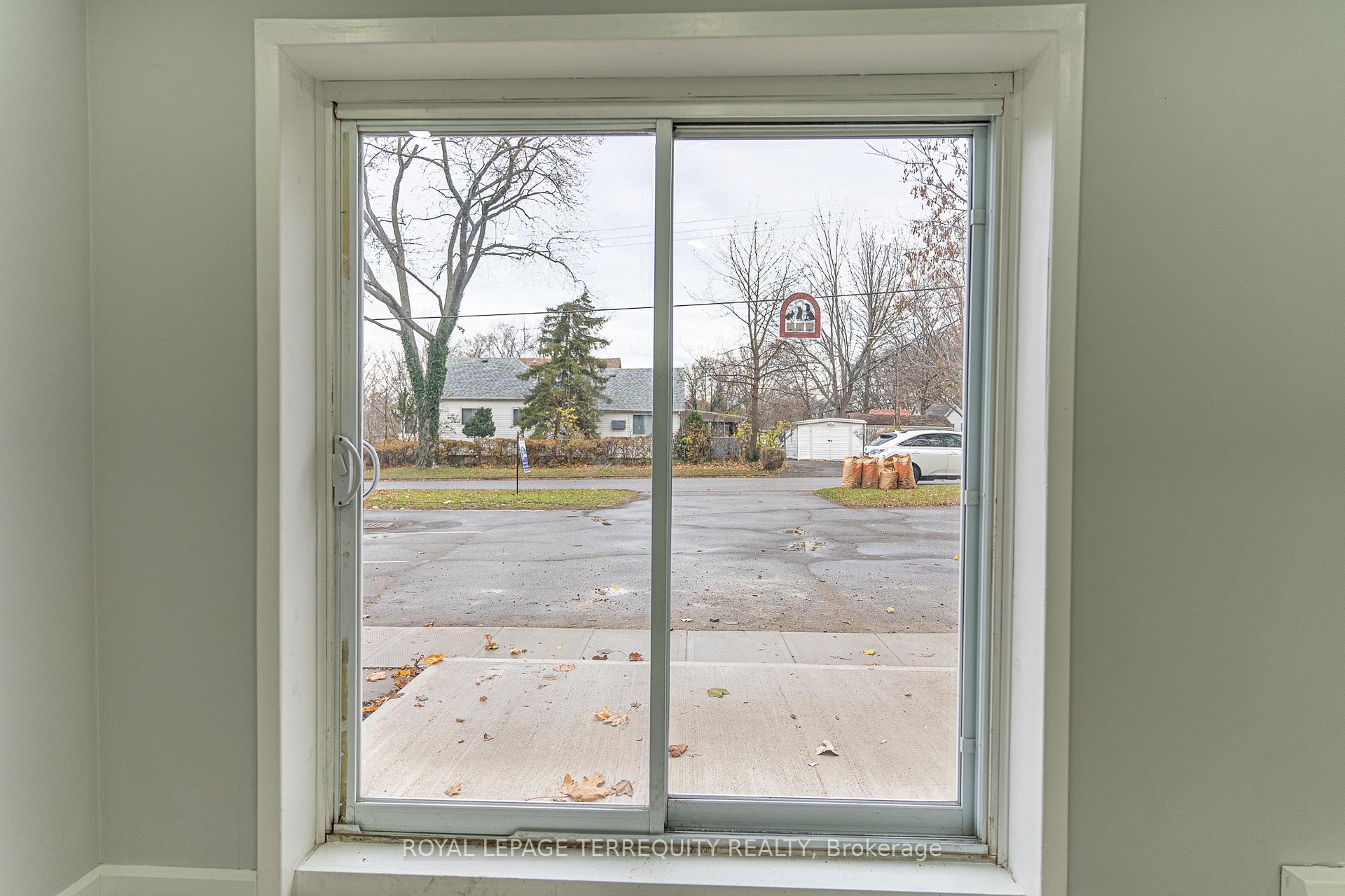 Photo 23 of 20 Mildred Avenue, St. Catharines, Haig — HOMEH