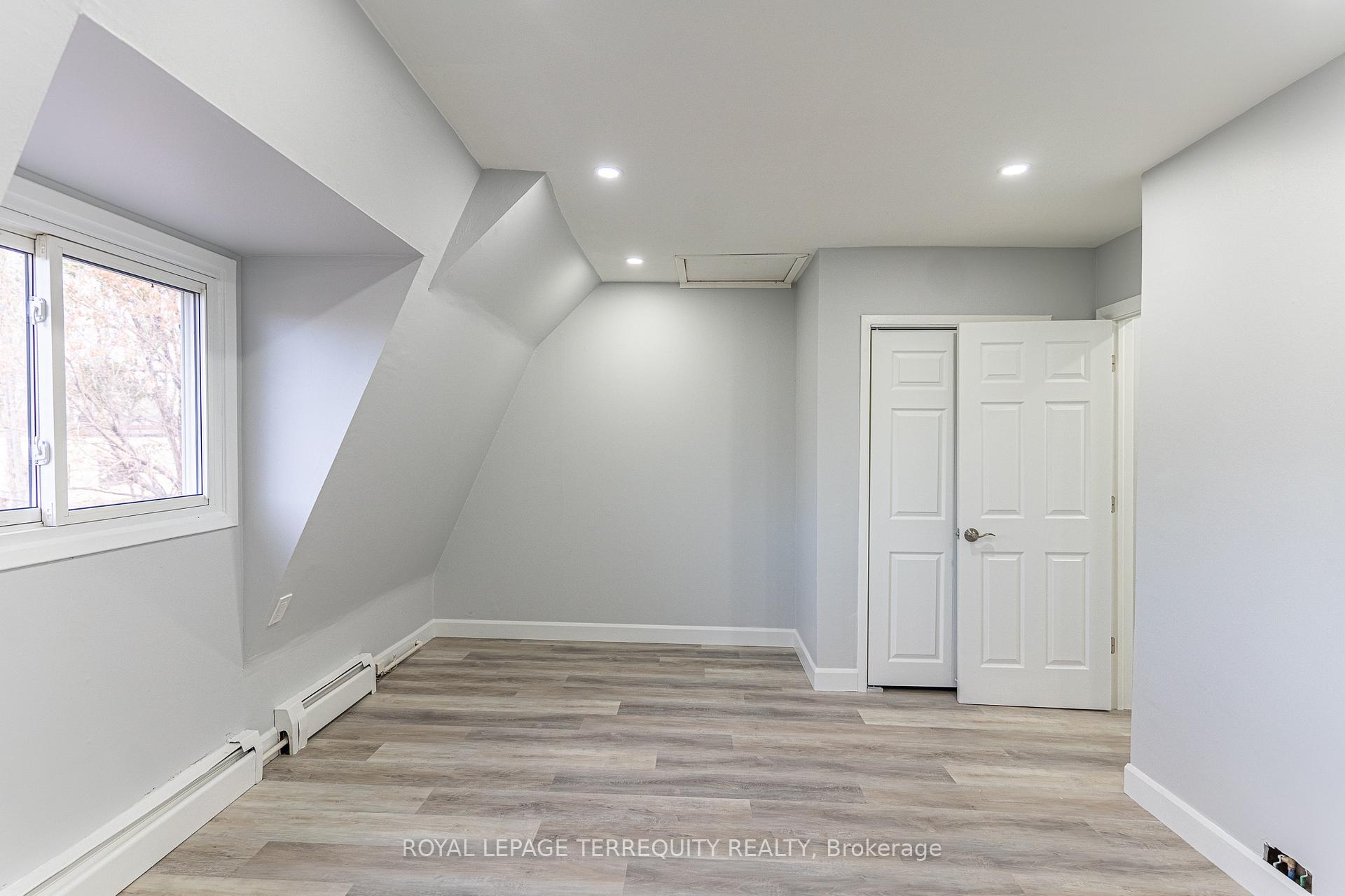 Photo 38 of 20 Mildred Avenue, St. Catharines, Haig — HOMEH