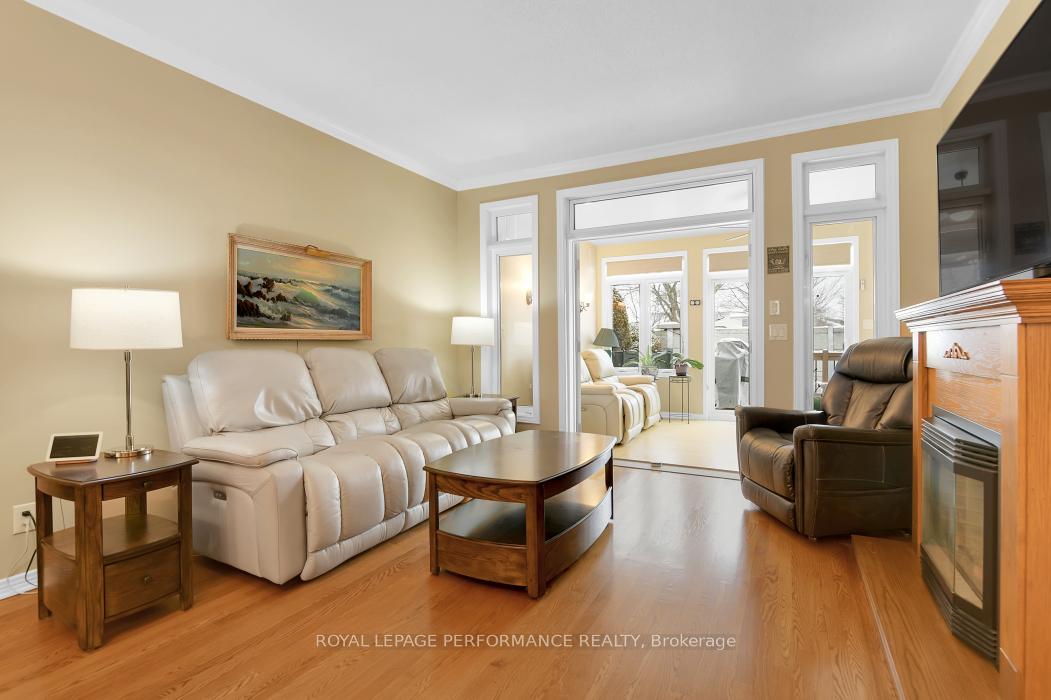 Photo 8 of 4190 Owl Valley Drive, Ottawa, Riverside South/Gloucester Glen — HOMEH