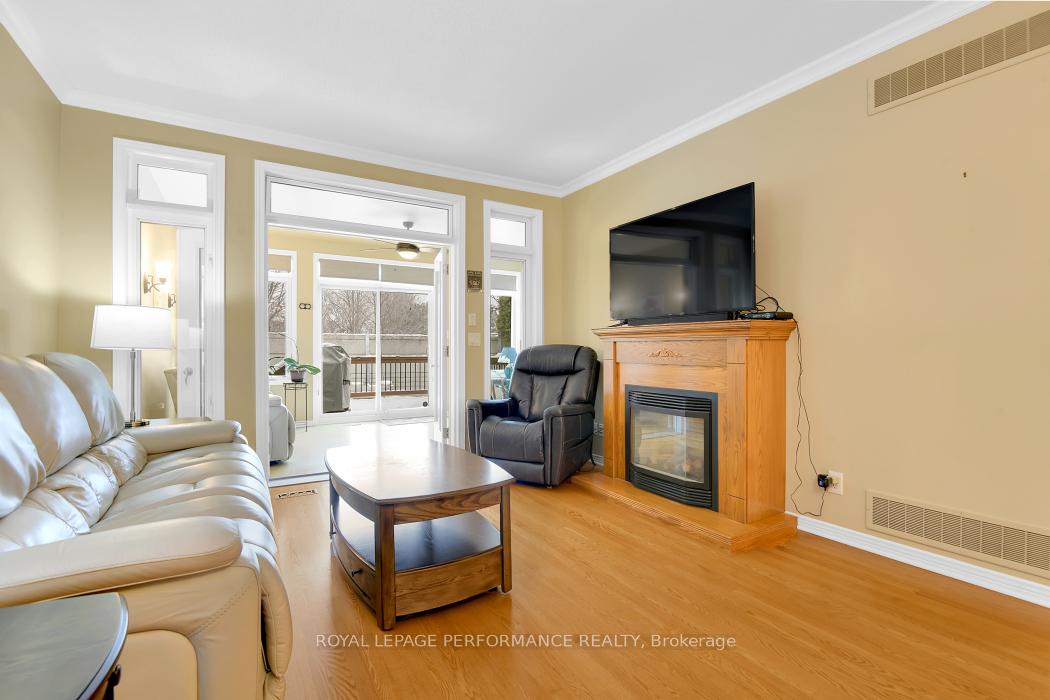 Photo 9 of 4190 Owl Valley Drive, Ottawa, Riverside South/Gloucester Glen — HOMEH