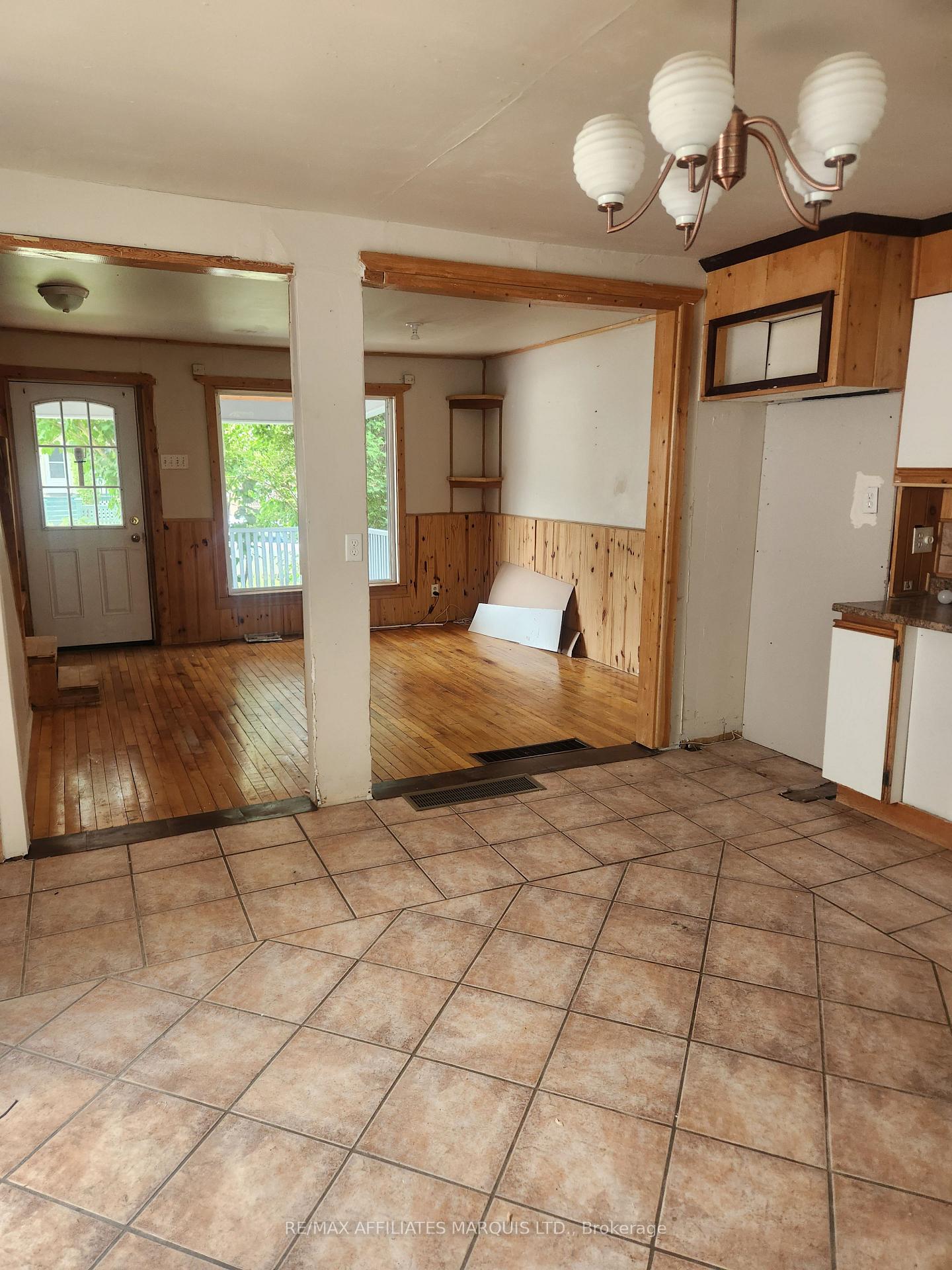 Photo 13 of 329 Carleton Street, Cornwall — HOMEH