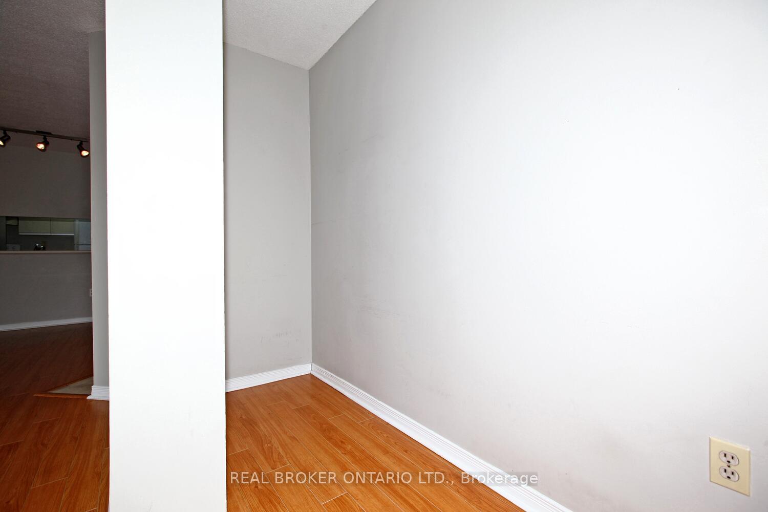 Photo 12 of Unit 1506, 705 King Street W, Toronto, Niagara — HOMEH