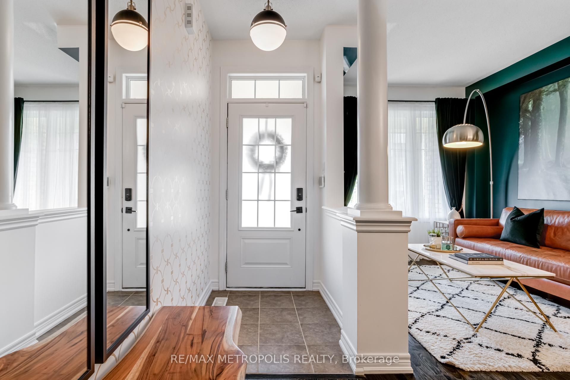 Photo 13 of 21 Sky Harbour Drive, Brampton, Bram West — HOMEH