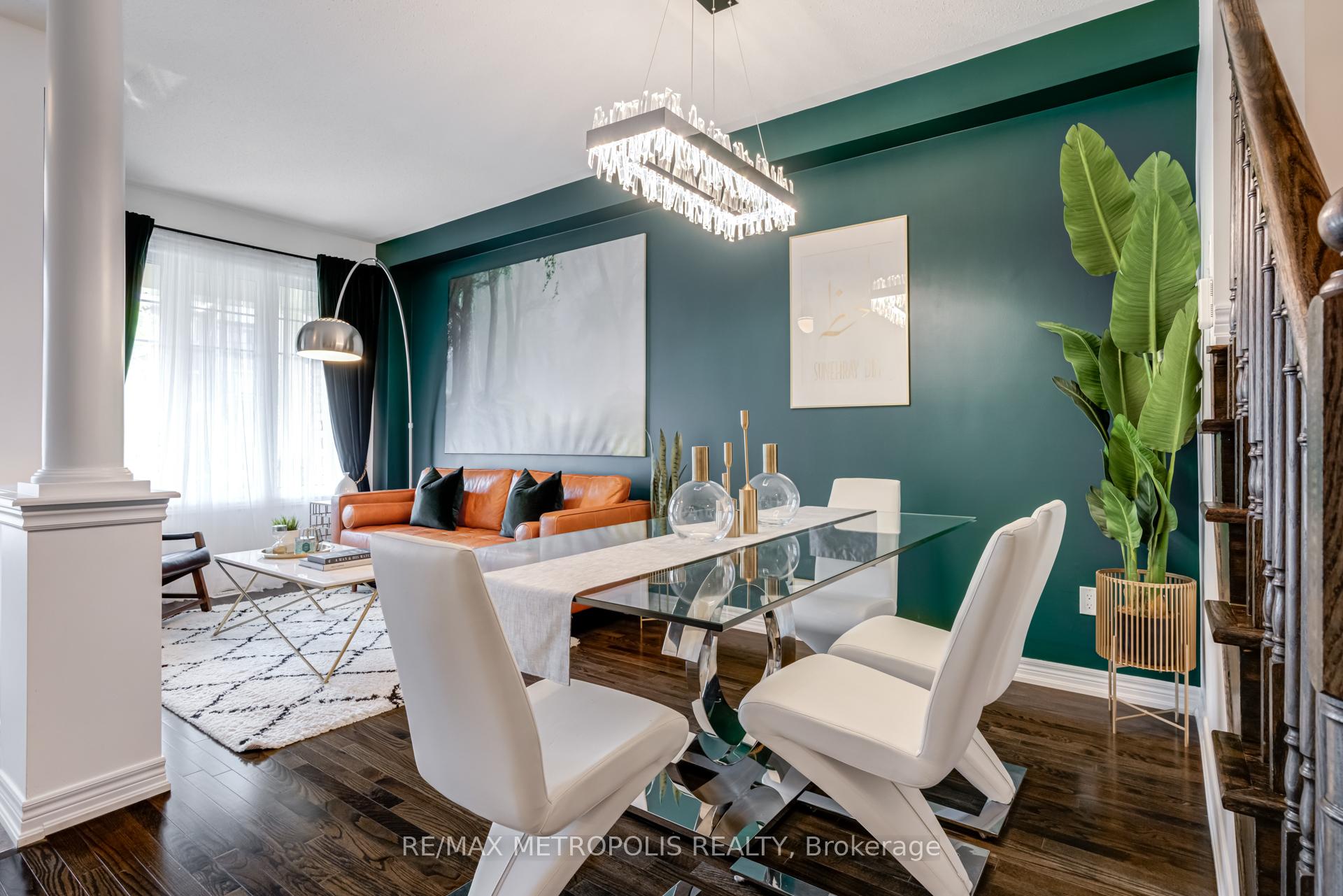 Photo 5 of 21 Sky Harbour Drive, Brampton, Bram West — HOMEH