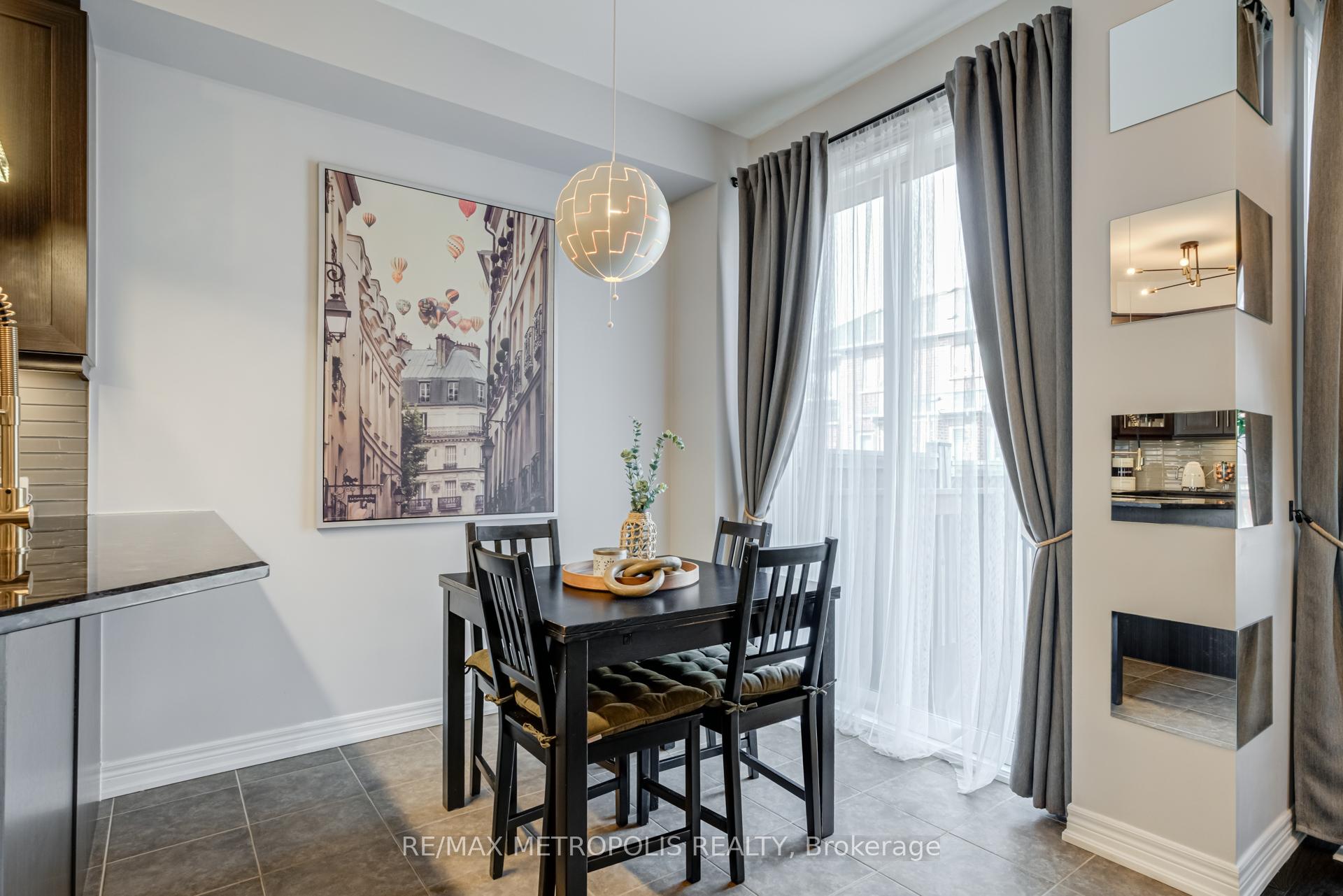 Photo 19 of 21 Sky Harbour Drive, Brampton, Bram West — HOMEH