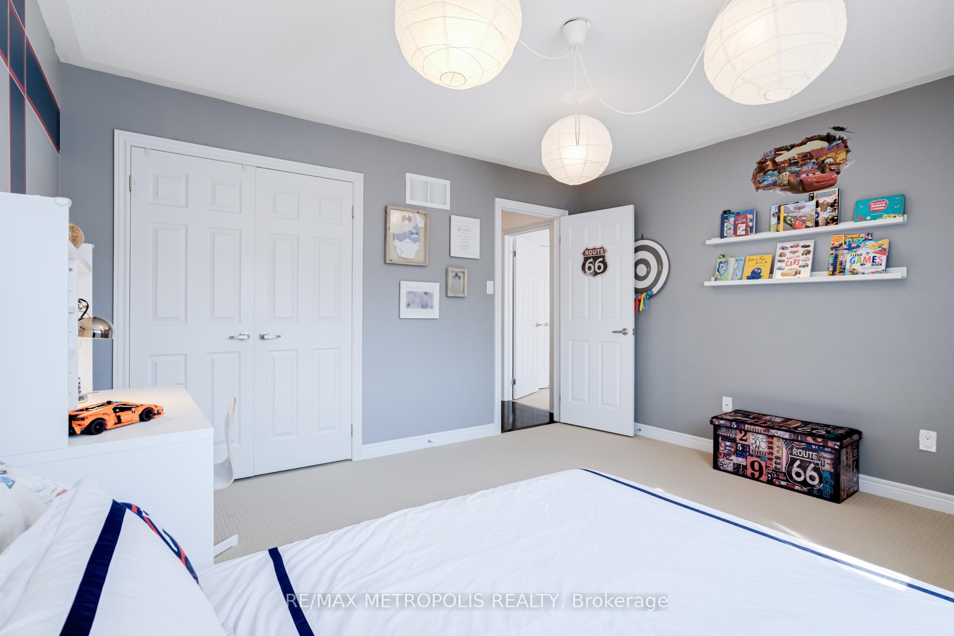 Photo 36 of 21 Sky Harbour Drive, Brampton, Bram West — HOMEH
