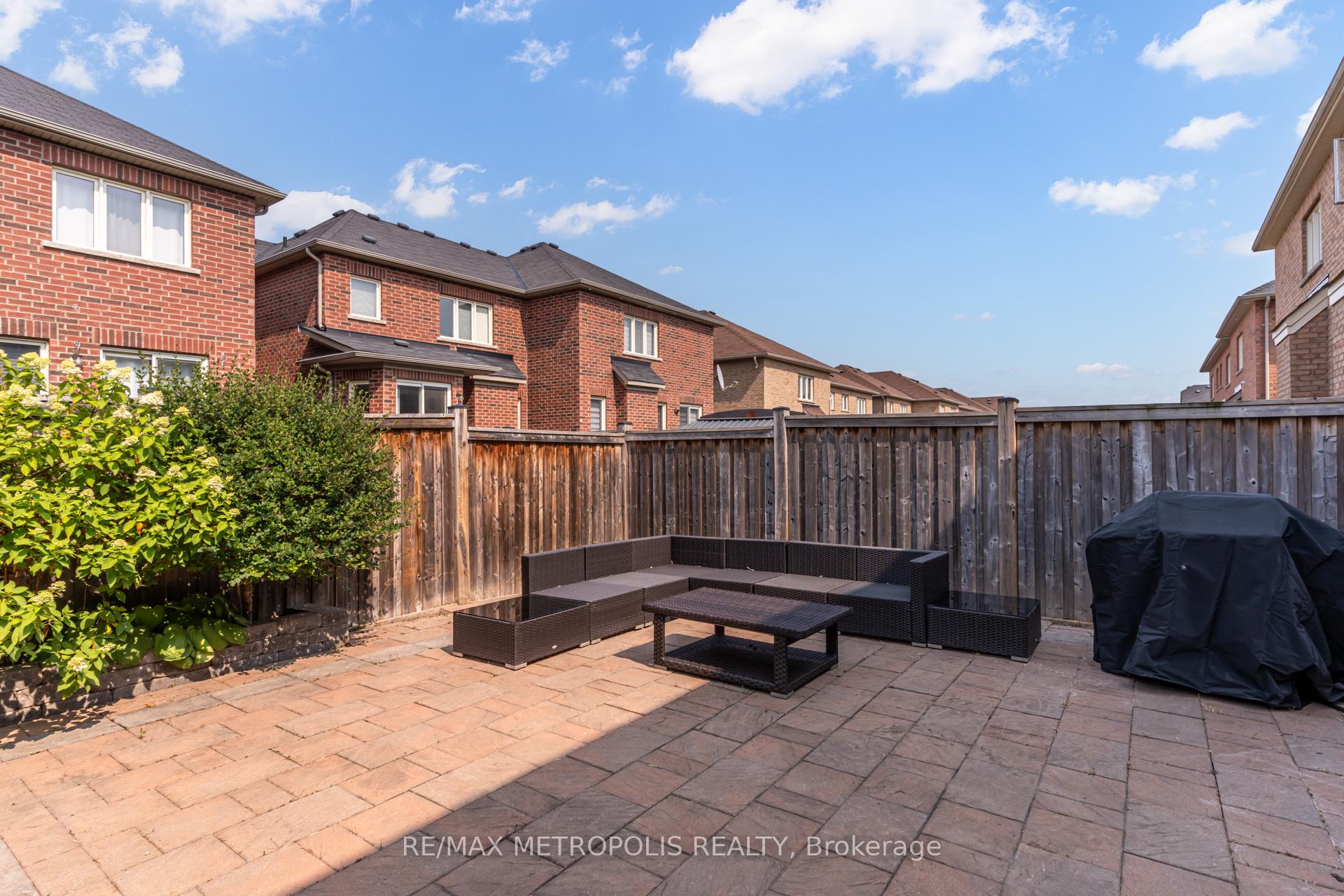 Photo 47 of 21 Sky Harbour Drive, Brampton, Bram West — HOMEH