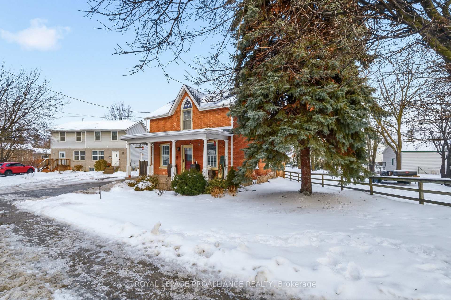 Photo 26 of 16 Benjamin Street, Belleville, Belleville Ward — HOMEH