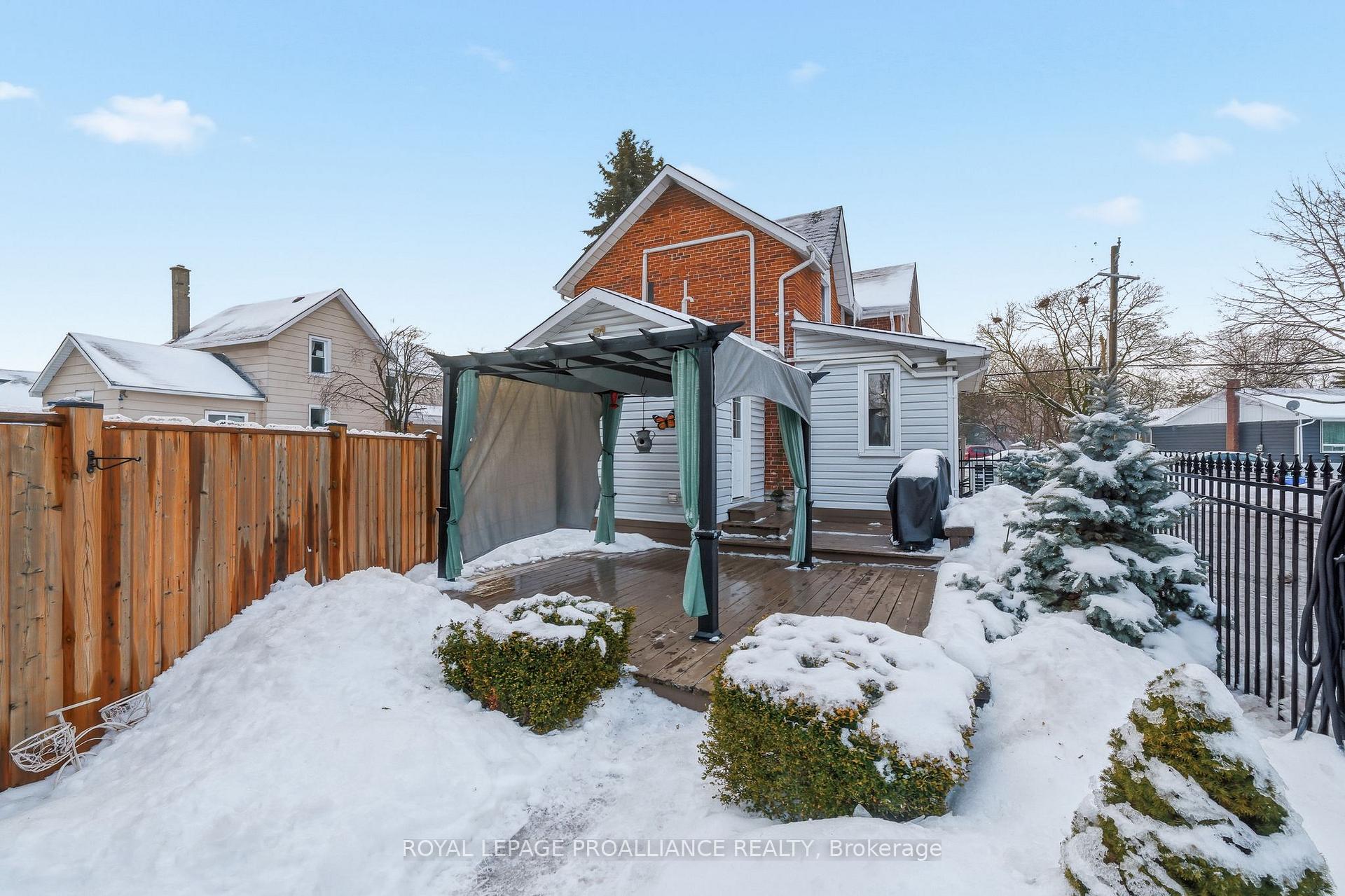 Photo 35 of 16 Benjamin Street, Belleville, Belleville Ward — HOMEH
