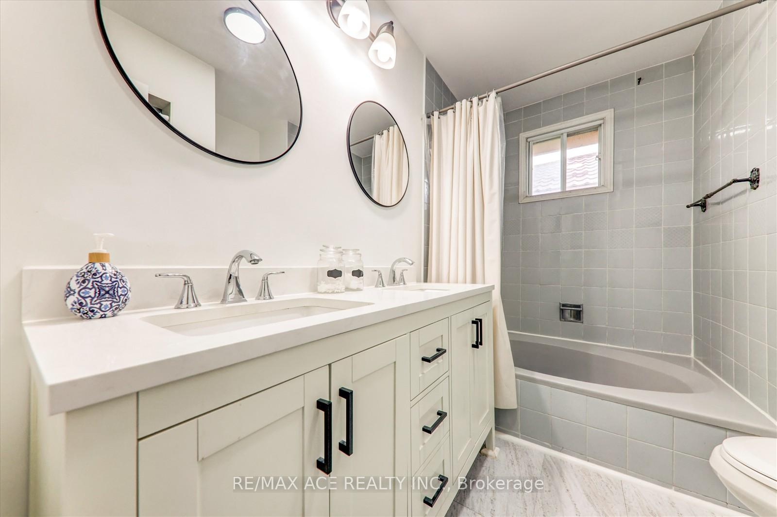 Photo 39 of 743 Aspen Road, Pickering, Amberlea — HOMEH