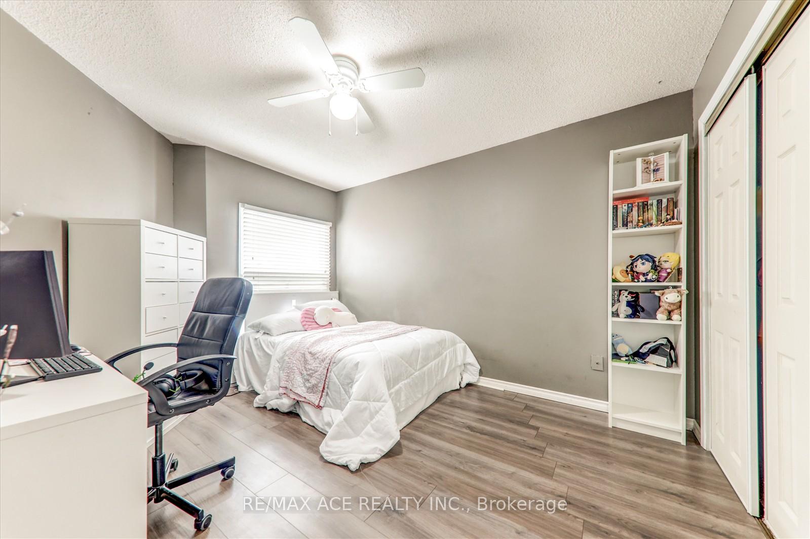 Photo 20 of 743 Aspen Road, Pickering, Amberlea — HOMEH