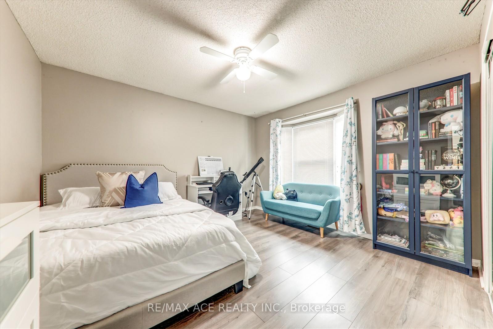Photo 30 of 743 Aspen Road, Pickering, Amberlea — HOMEH