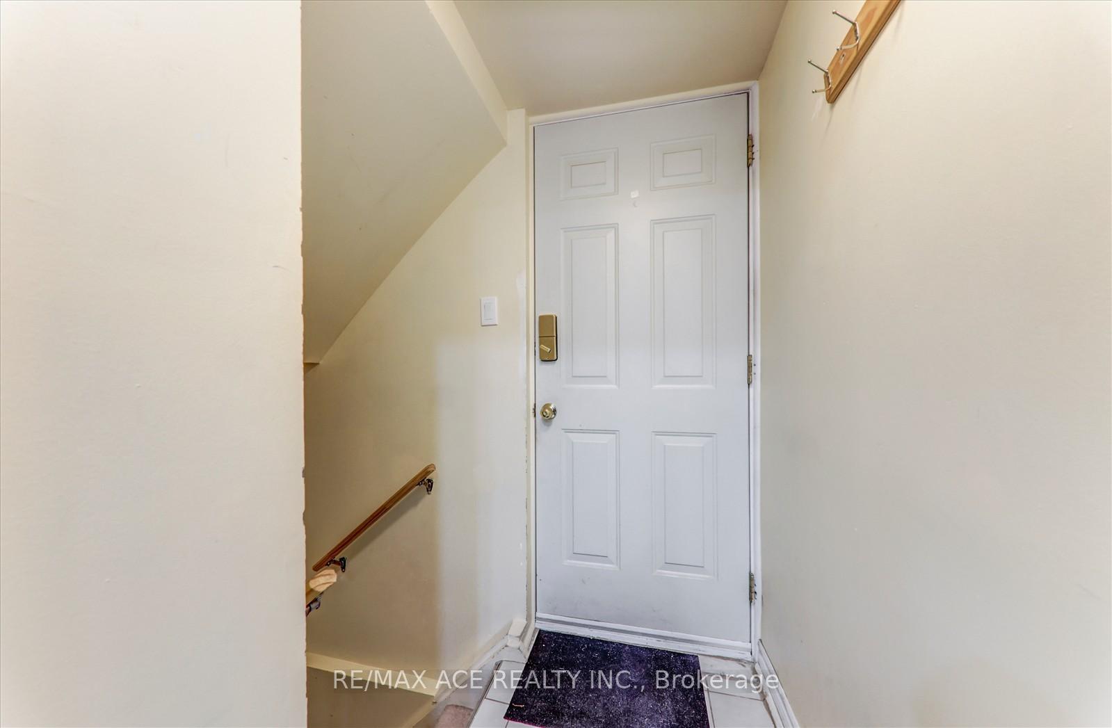 Photo 38 of 743 Aspen Road, Pickering, Amberlea — HOMEH