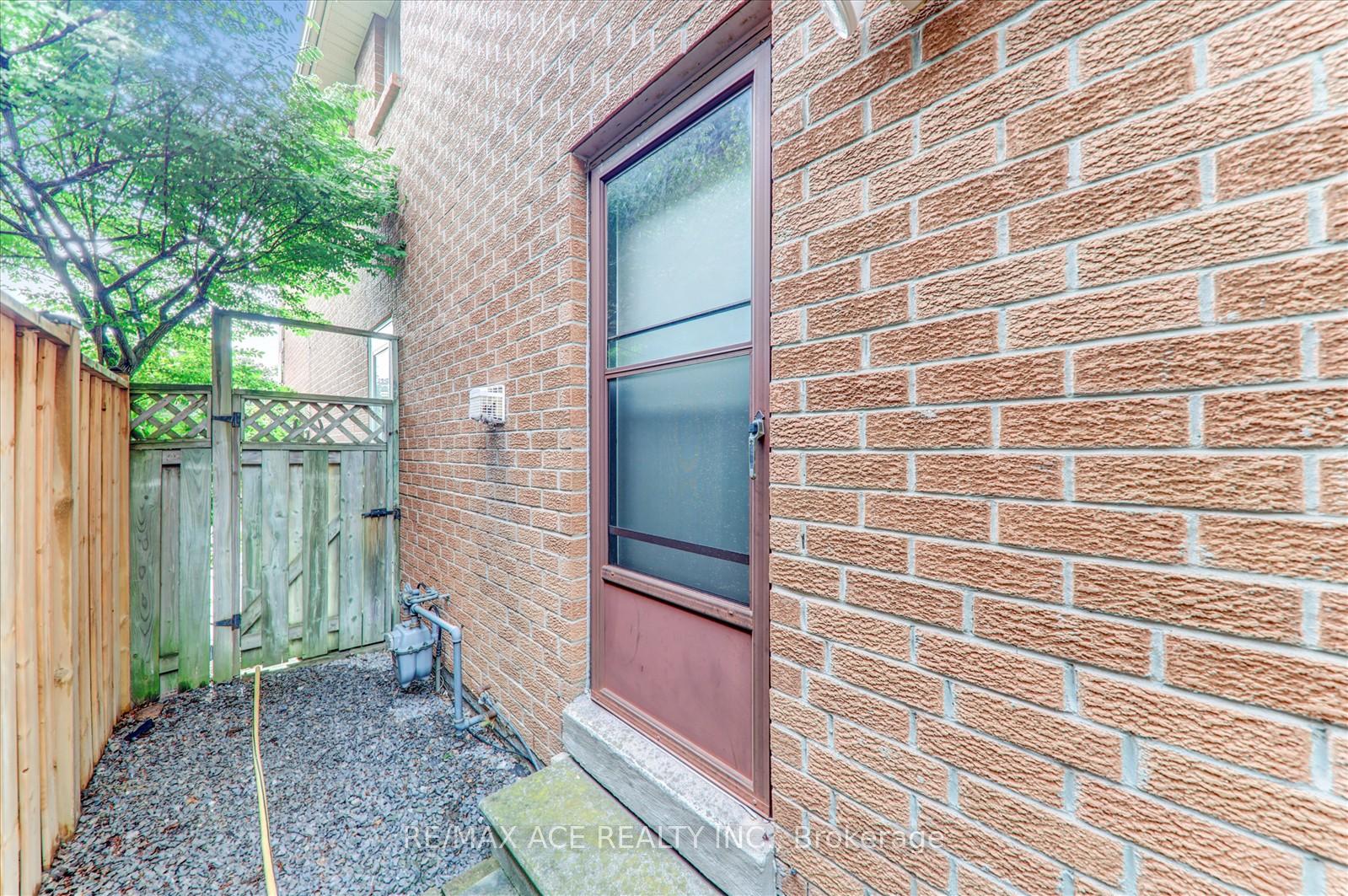Photo 34 of 743 Aspen Road, Pickering, Amberlea — HOMEH
