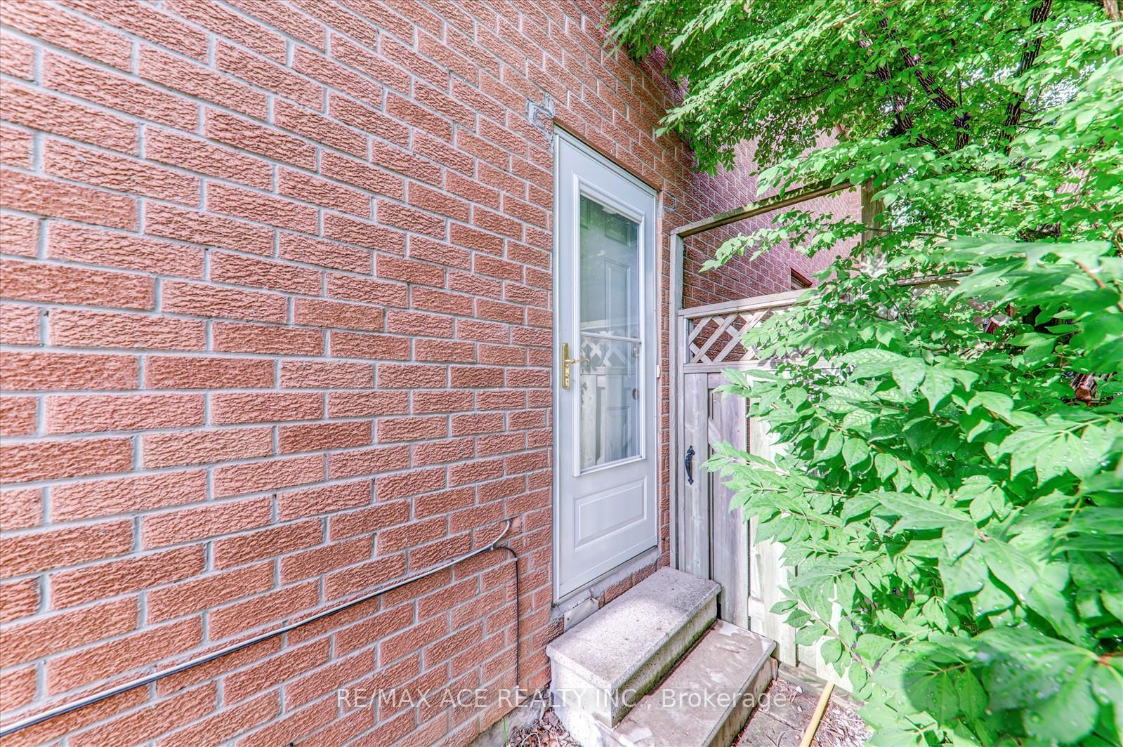 Photo 33 of 743 Aspen Road, Pickering, Amberlea — HOMEH