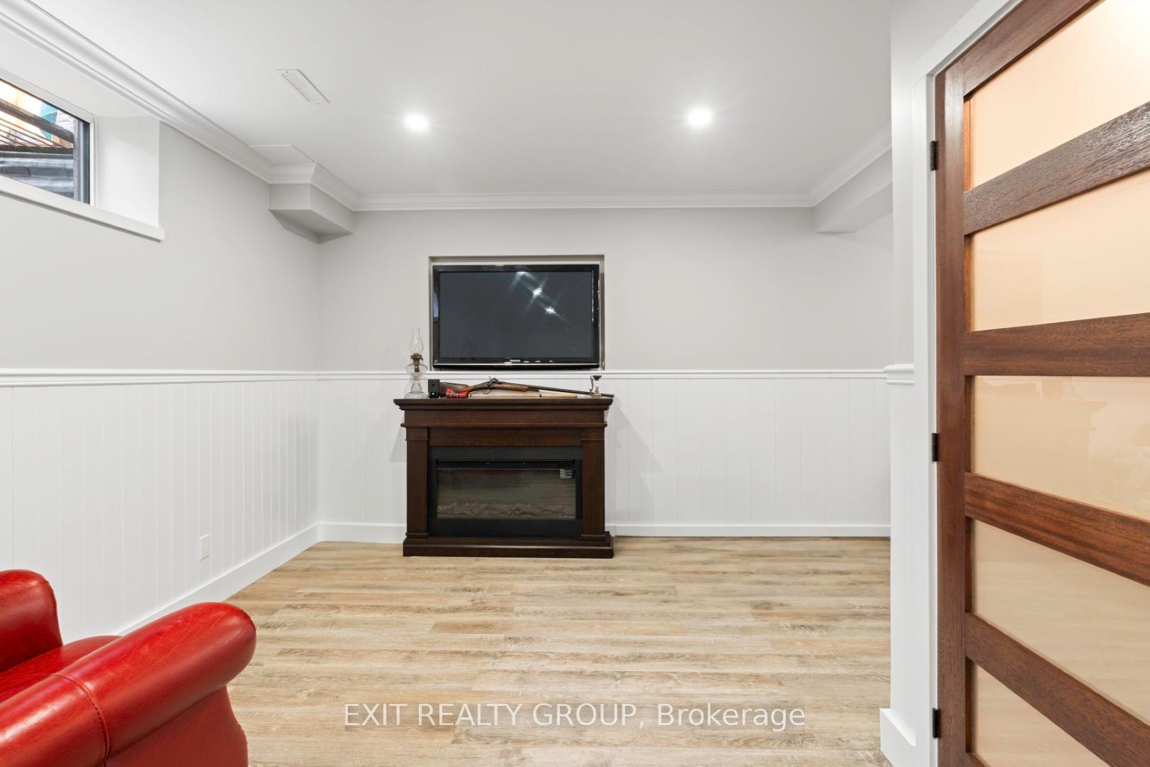 Photo 9 of 74 Wims Way, Belleville, Belleville Ward — HOMEH