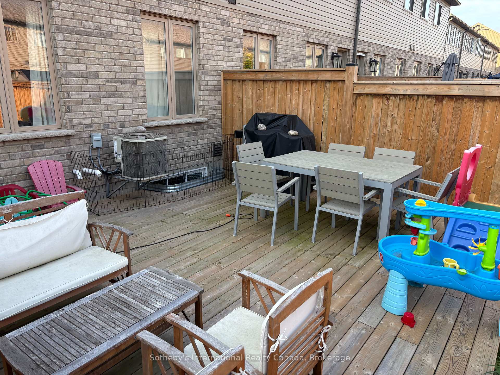 Photo 16 of 24 Plewes Drive, Collingwood — HOMEH