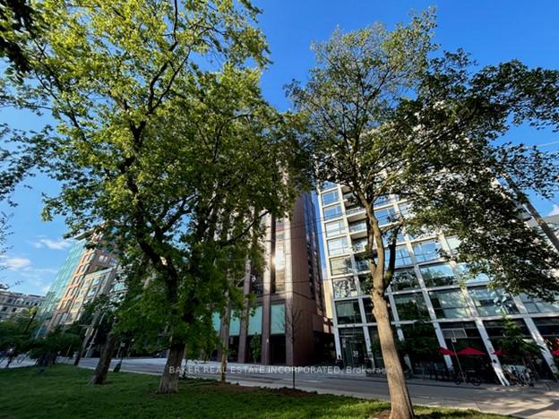 Photo 2 of Unit 925, 39 Brant Street, Toronto, Waterfront Communities — HOMEH