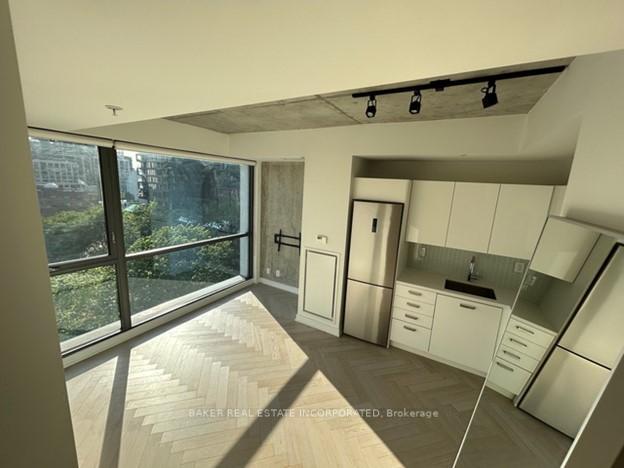Photo 8 of Unit 925, 39 Brant Street, Toronto, Waterfront Communities — HOMEH