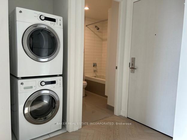 Photo 16 of Unit 925, 39 Brant Street, Toronto, Waterfront Communities — HOMEH