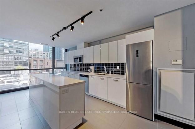 Photo 25 of Unit 925, 39 Brant Street, Toronto, Waterfront Communities — HOMEH