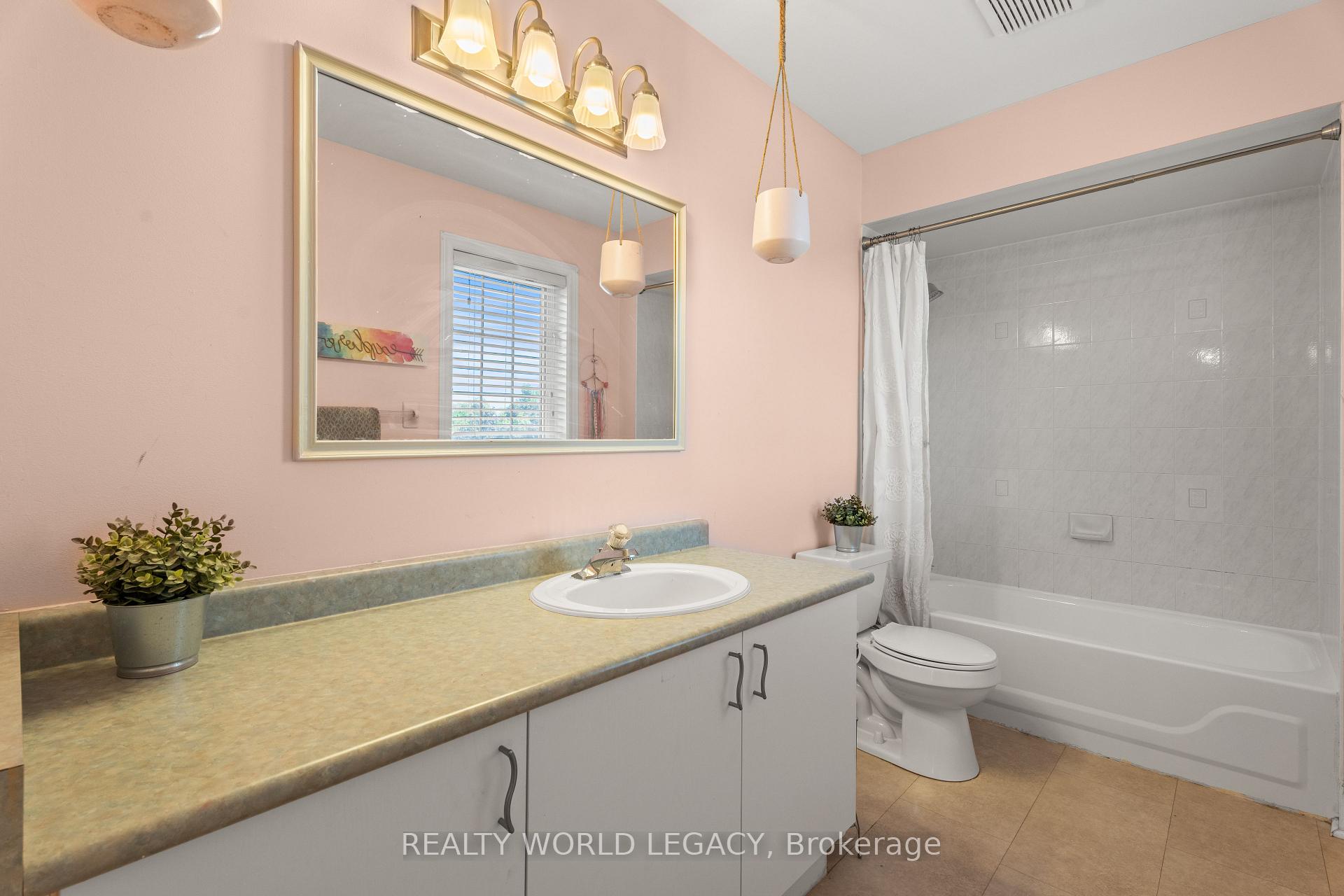Photo 27 of 20 Pentland Road, Hamilton, Waterdown — HOMEH