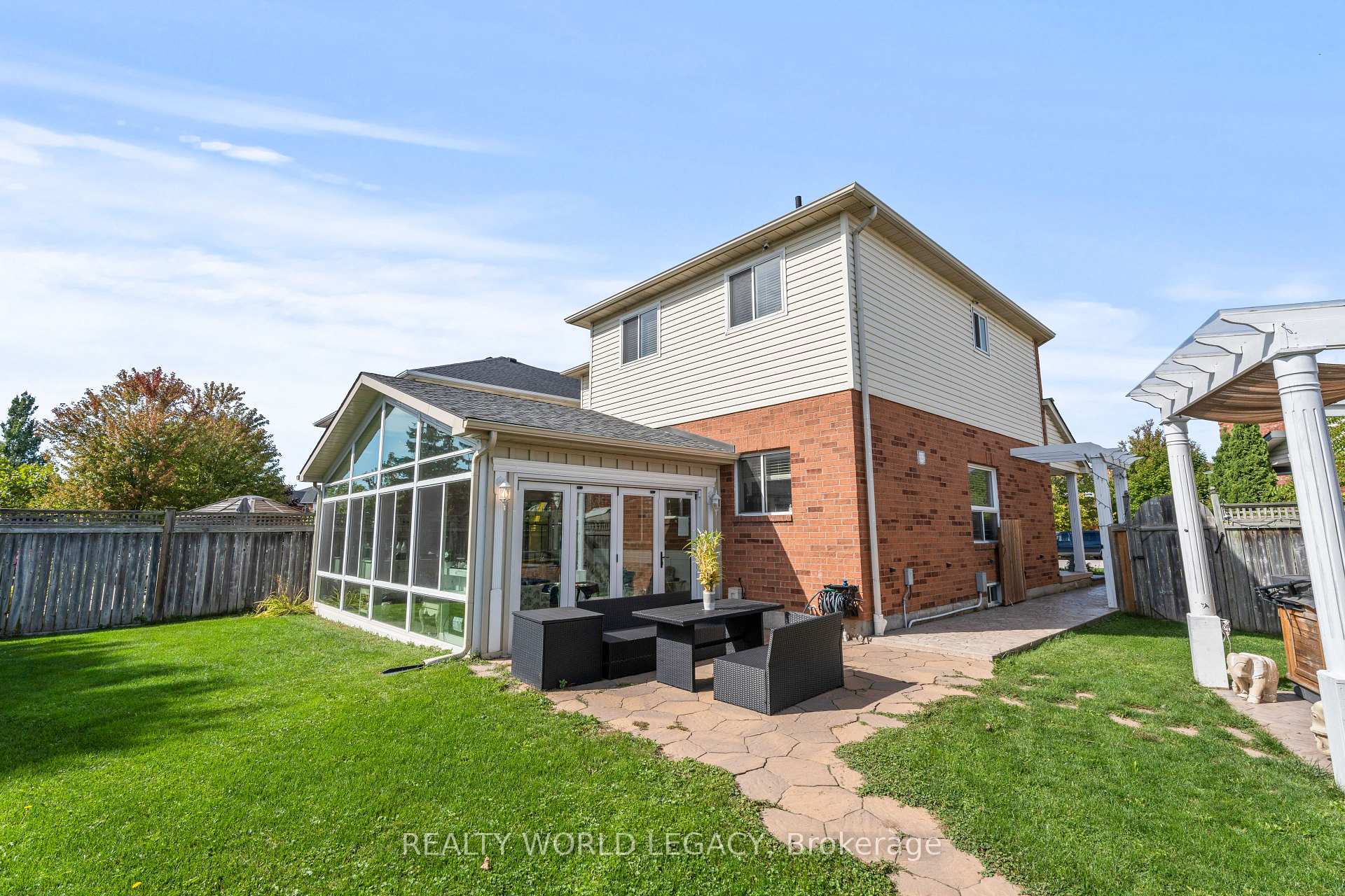 Photo 35 of 20 Pentland Road, Hamilton, Waterdown — HOMEH