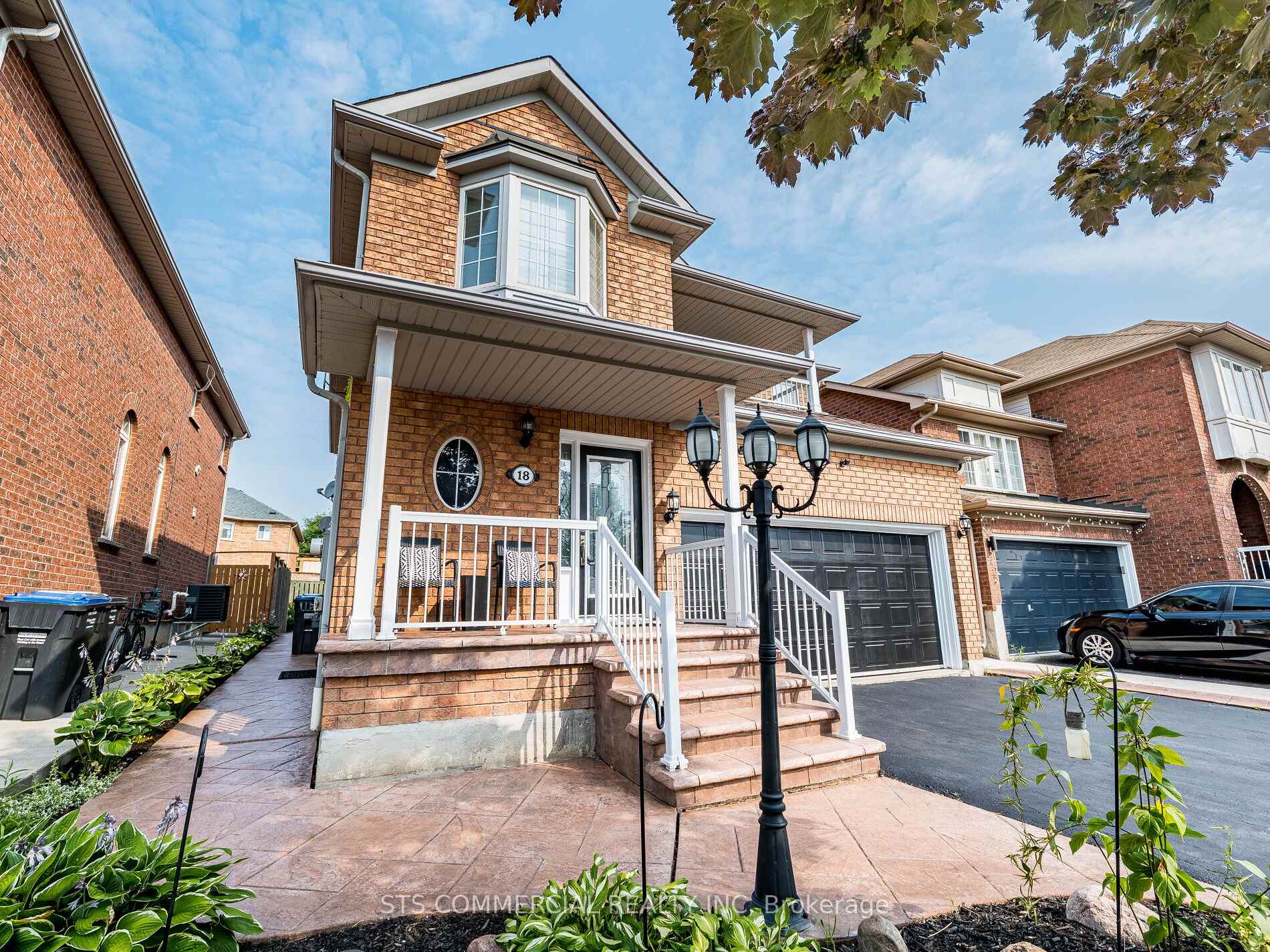 Photo 7 of 18 Queen Mary Drive, Brampton, Fletcher's Meadow — HOMEH