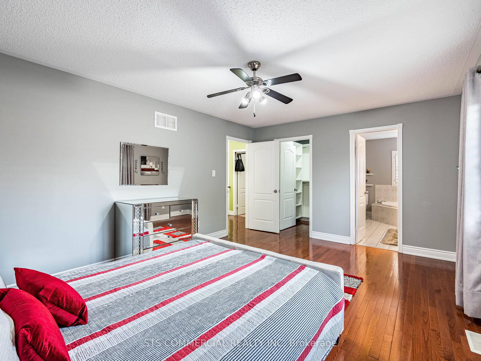 Photo 36 of 18 Queen Mary Drive, Brampton, Fletcher's Meadow — HOMEH
