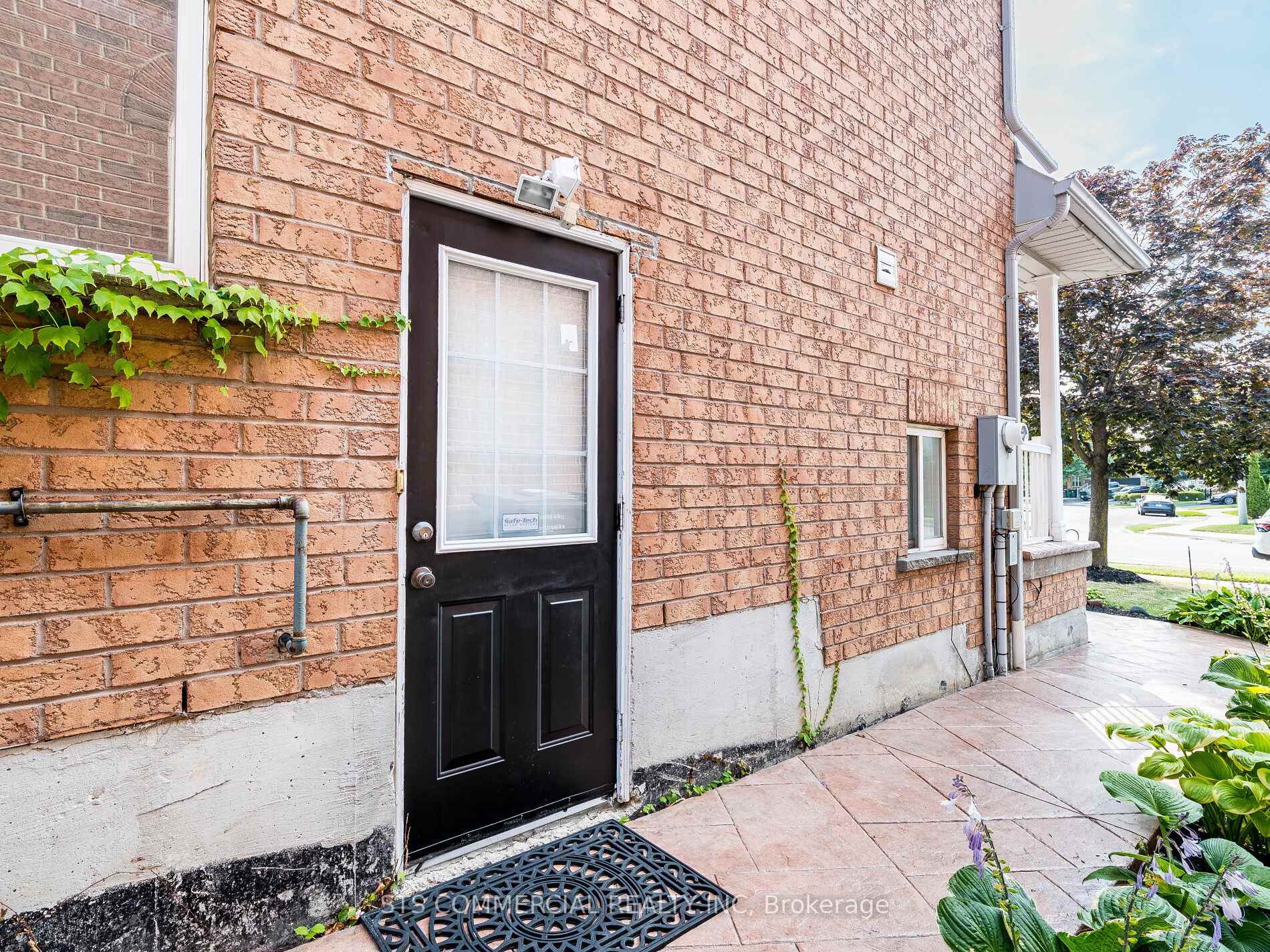 Photo 42 of 18 Queen Mary Drive, Brampton, Fletcher's Meadow — HOMEH