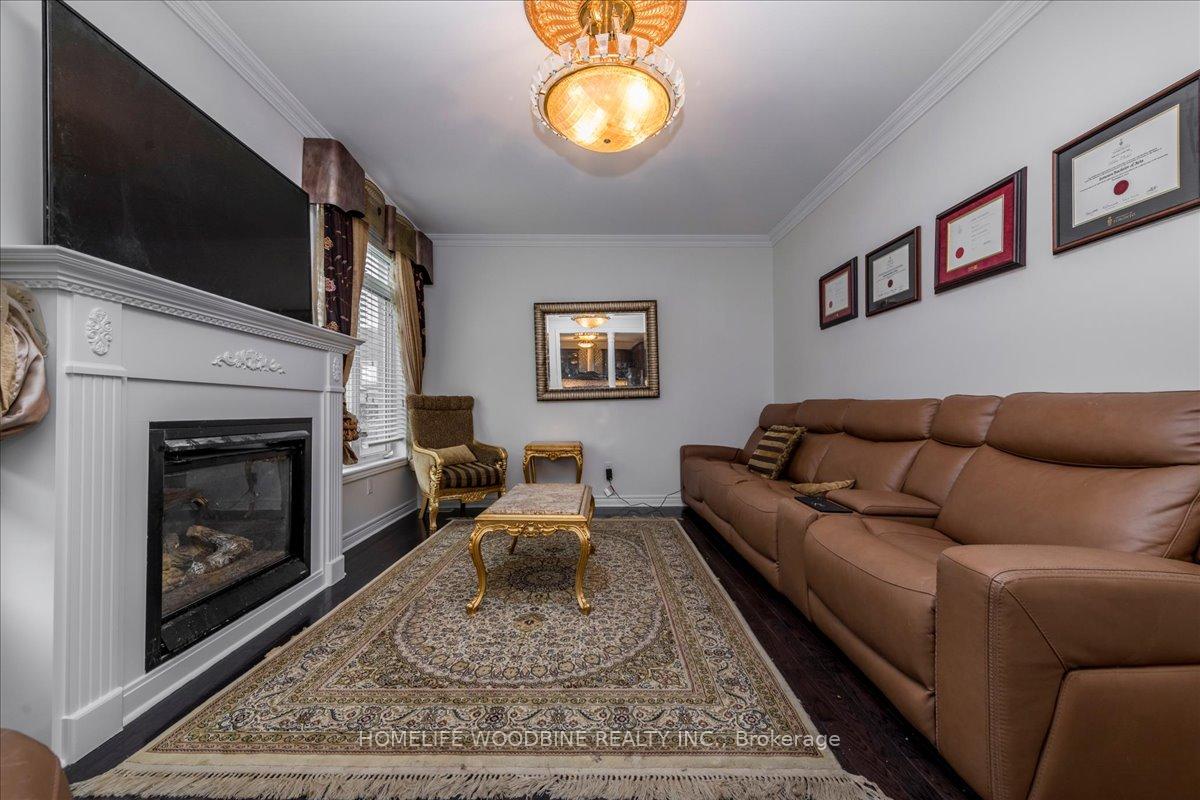 Photo 17 of 28 Credo Drive, Vaughan, Vellore Village — HOMEH