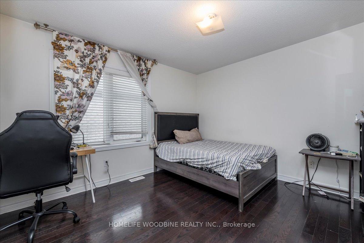 Photo 4 of 28 Credo Drive, Vaughan, Vellore Village — HOMEH