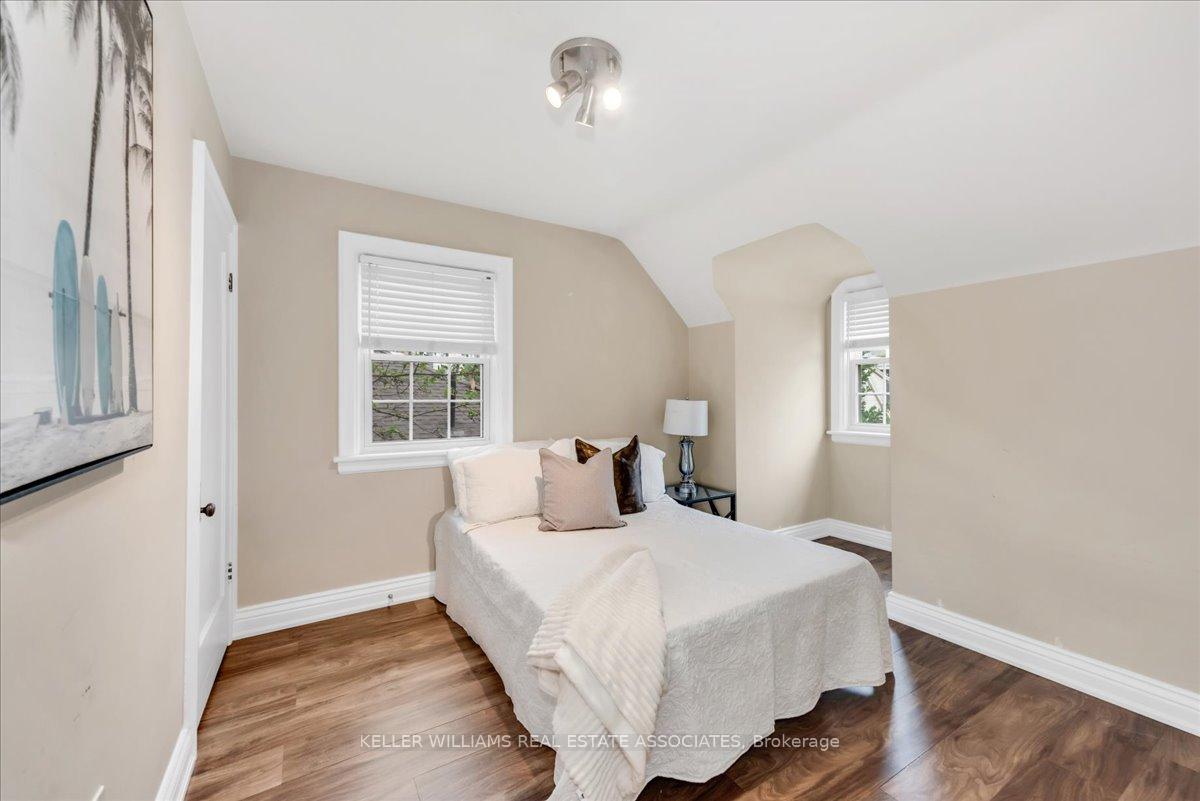 Photo 13 of 22 Wesanford Place, Hamilton, Durand — HOMEH