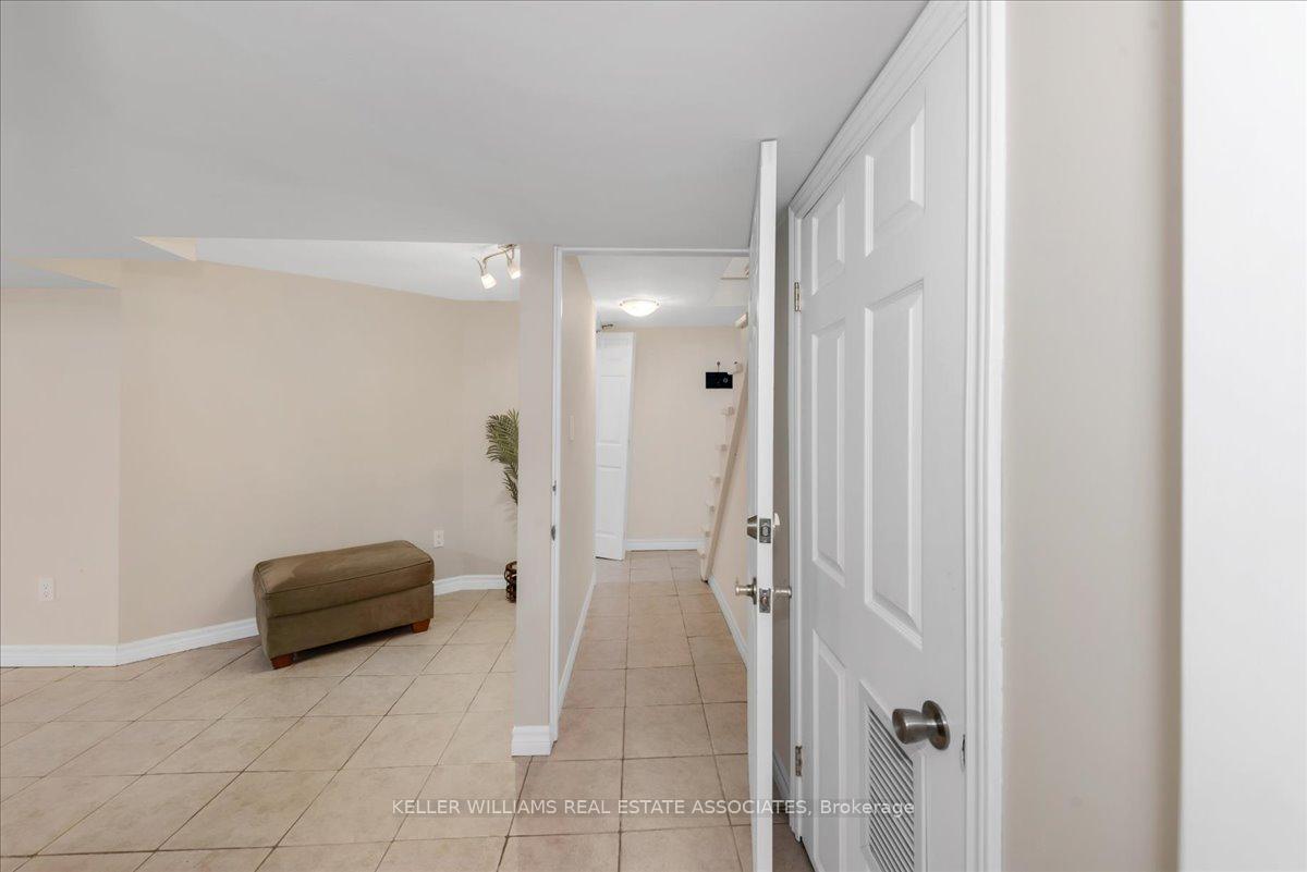 Photo 22 of 22 Wesanford Place, Hamilton, Durand — HOMEH