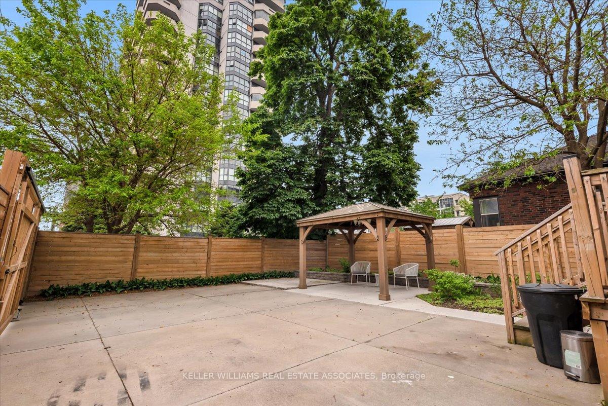 Photo 34 of 22 Wesanford Place, Hamilton, Durand — HOMEH