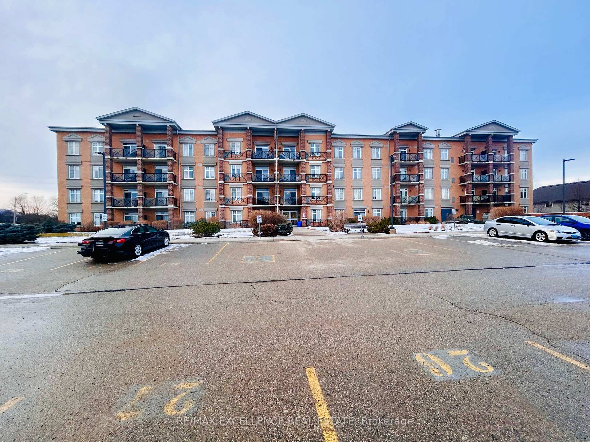 Photo 1 of Unit 302, 2 Colonial Drive, Guelph, Pineridge/Westminster Woods — HOMEH