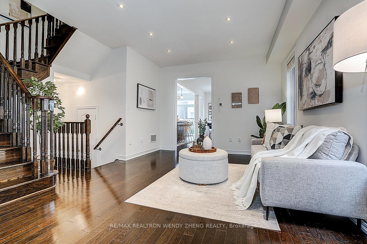 Photo 4 of 66 Staglin Court, Markham, Cathedraltown — HOMEH