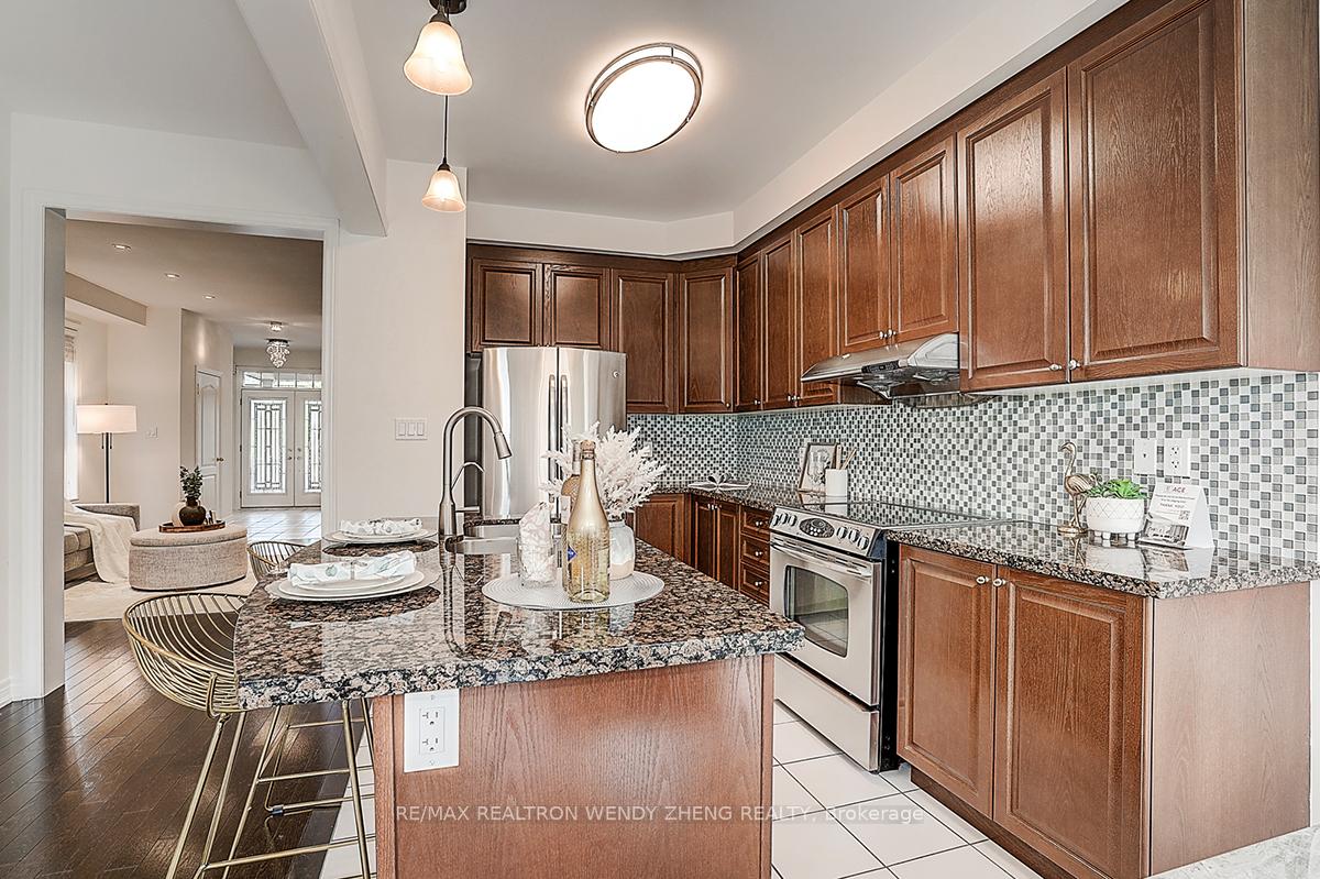Photo 44 of 66 Staglin Court, Markham, Cathedraltown — HOMEH
