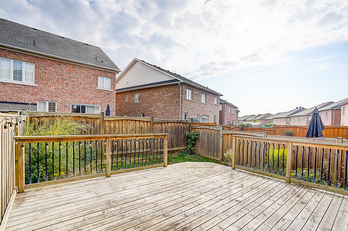 Photo 32 of 66 Staglin Court, Markham, Cathedraltown — HOMEH