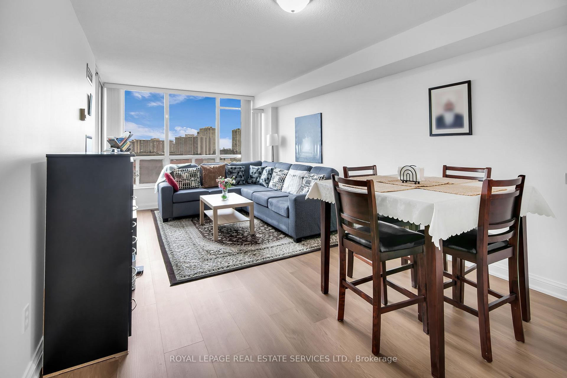 Photo 3 of Unit 708, 24 Hanover Road, Brampton, Queen Street Corridor — HOMEH