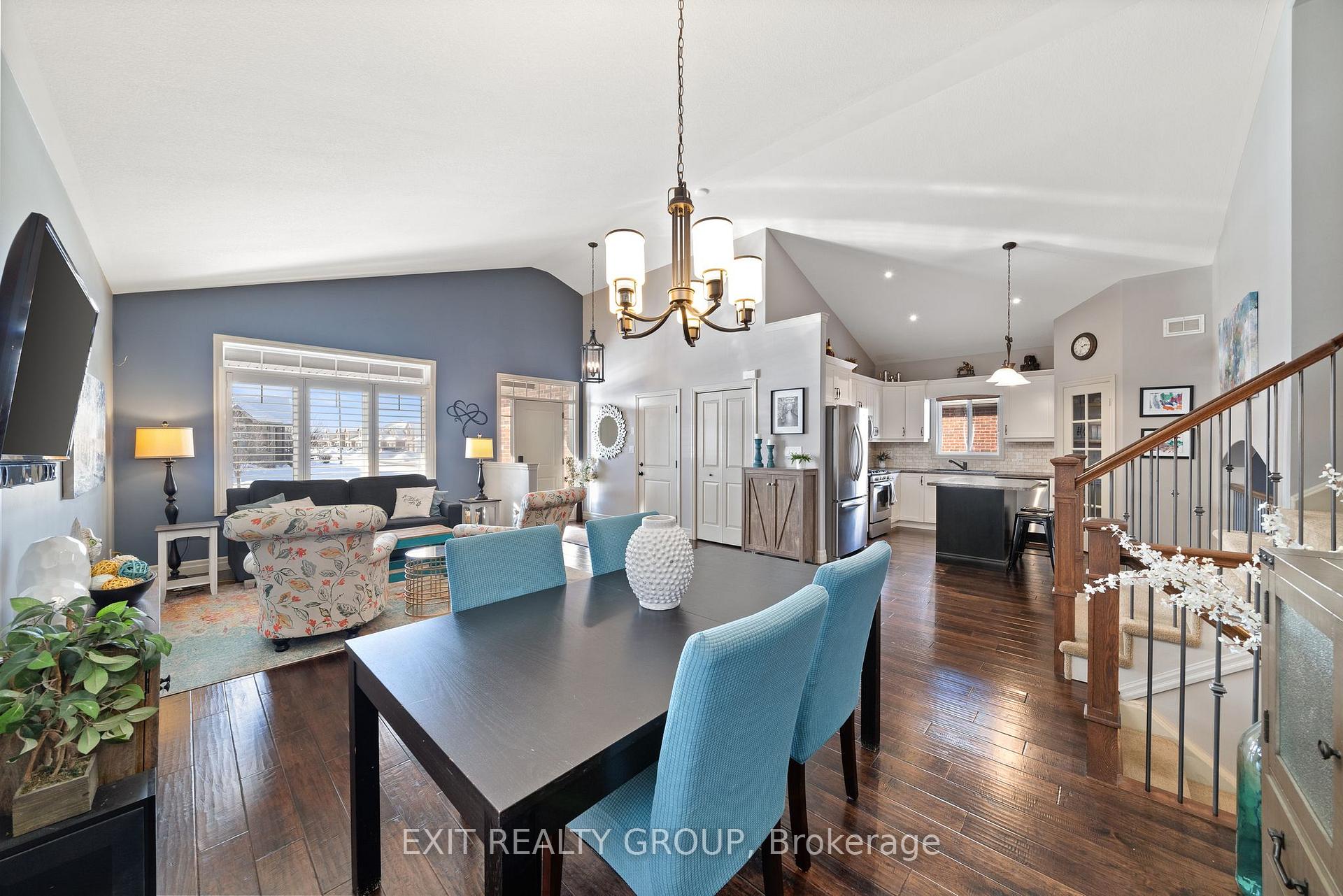 Photo 10 of 43 Hanover Court, Belleville, Thurlow Ward — HOMEH