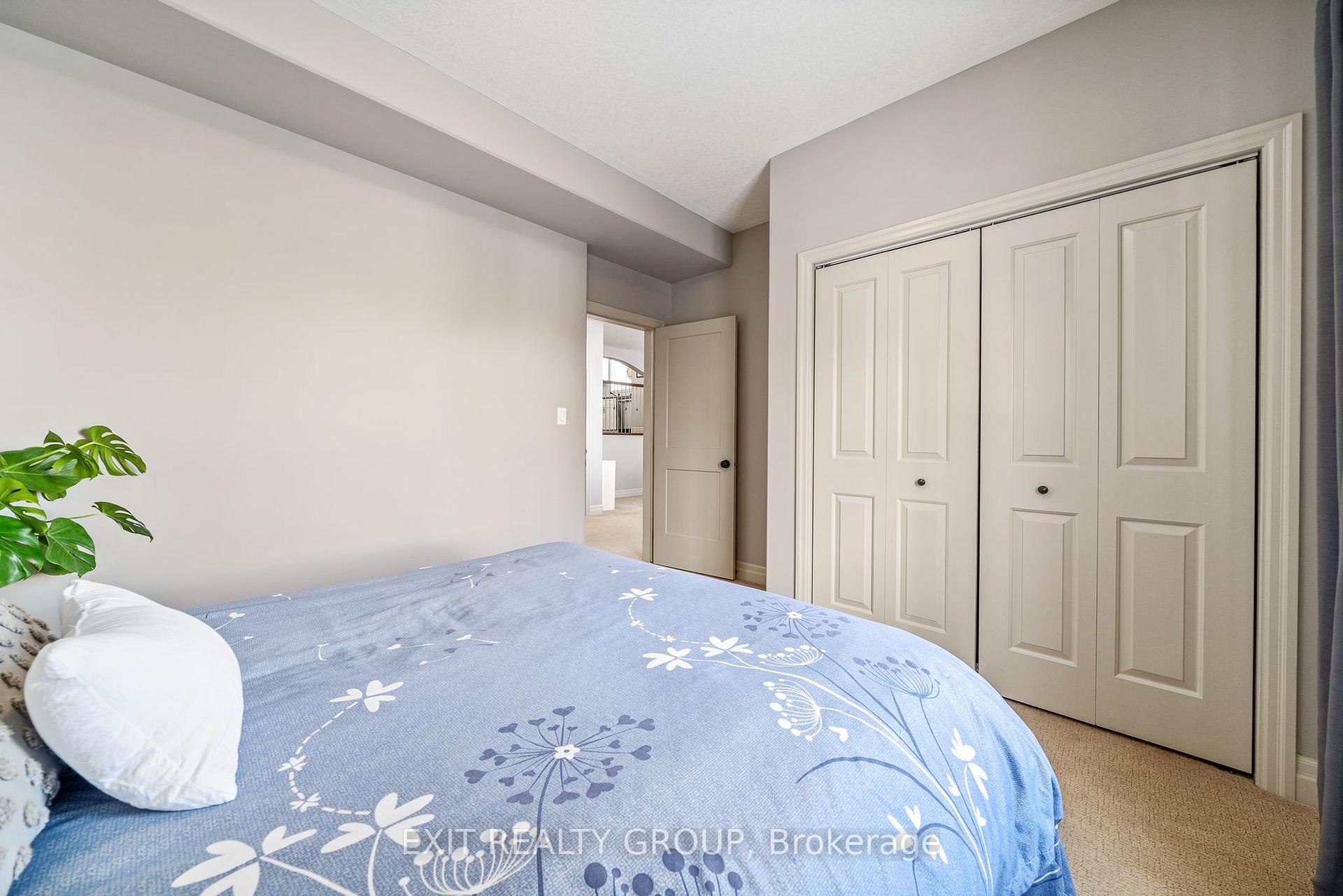Photo 19 of 43 Hanover Court, Belleville, Thurlow Ward — HOMEH