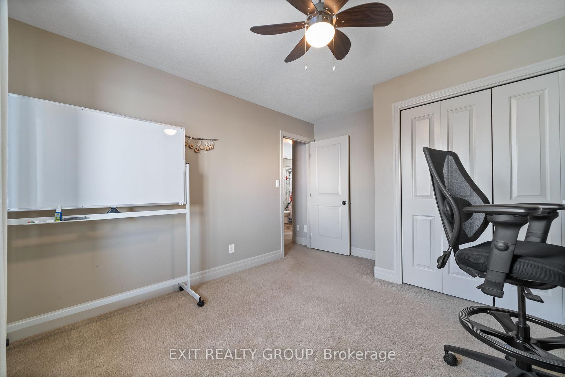 Photo 23 of 43 Hanover Court, Belleville, Thurlow Ward — HOMEH