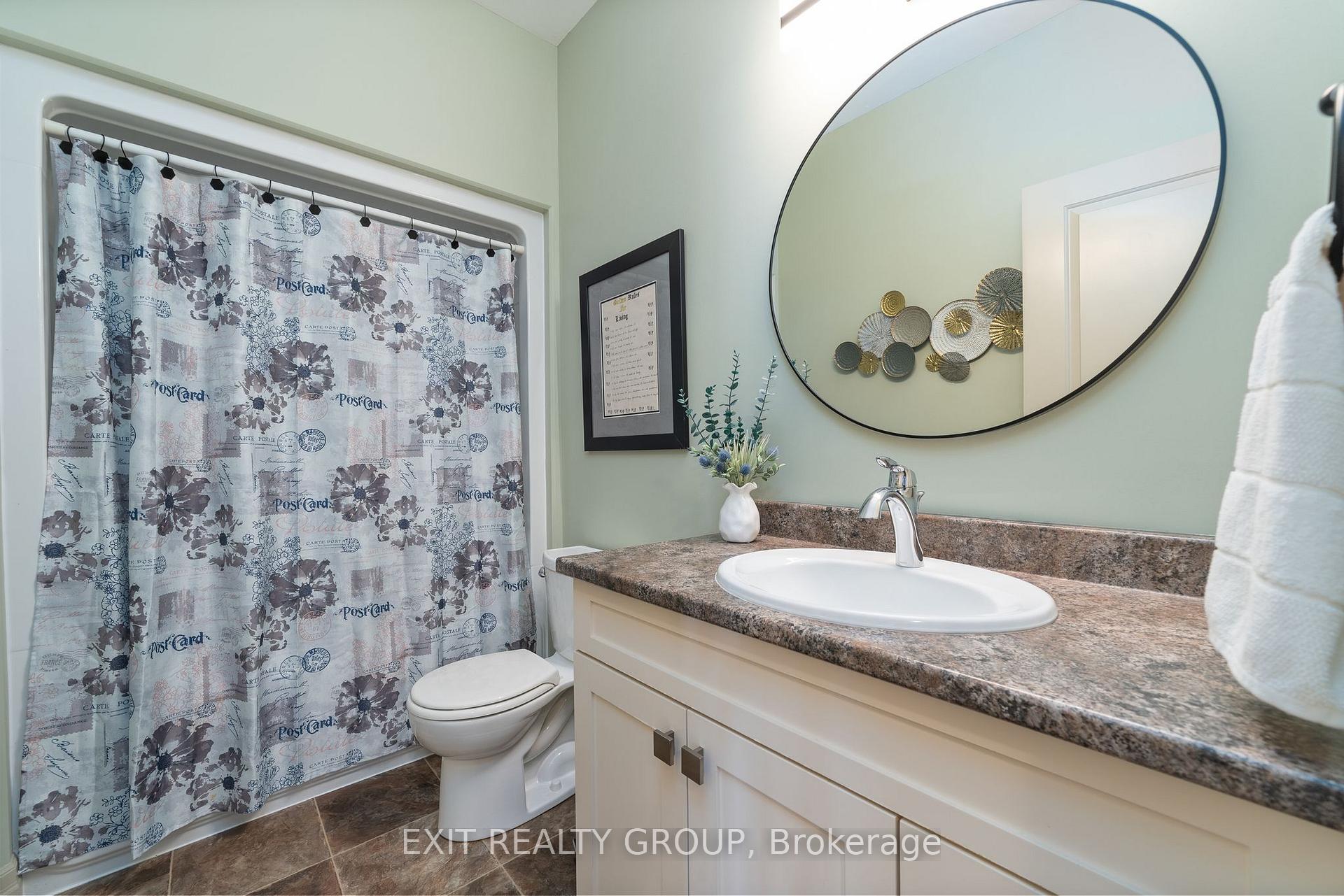 Photo 25 of 43 Hanover Court, Belleville, Thurlow Ward — HOMEH