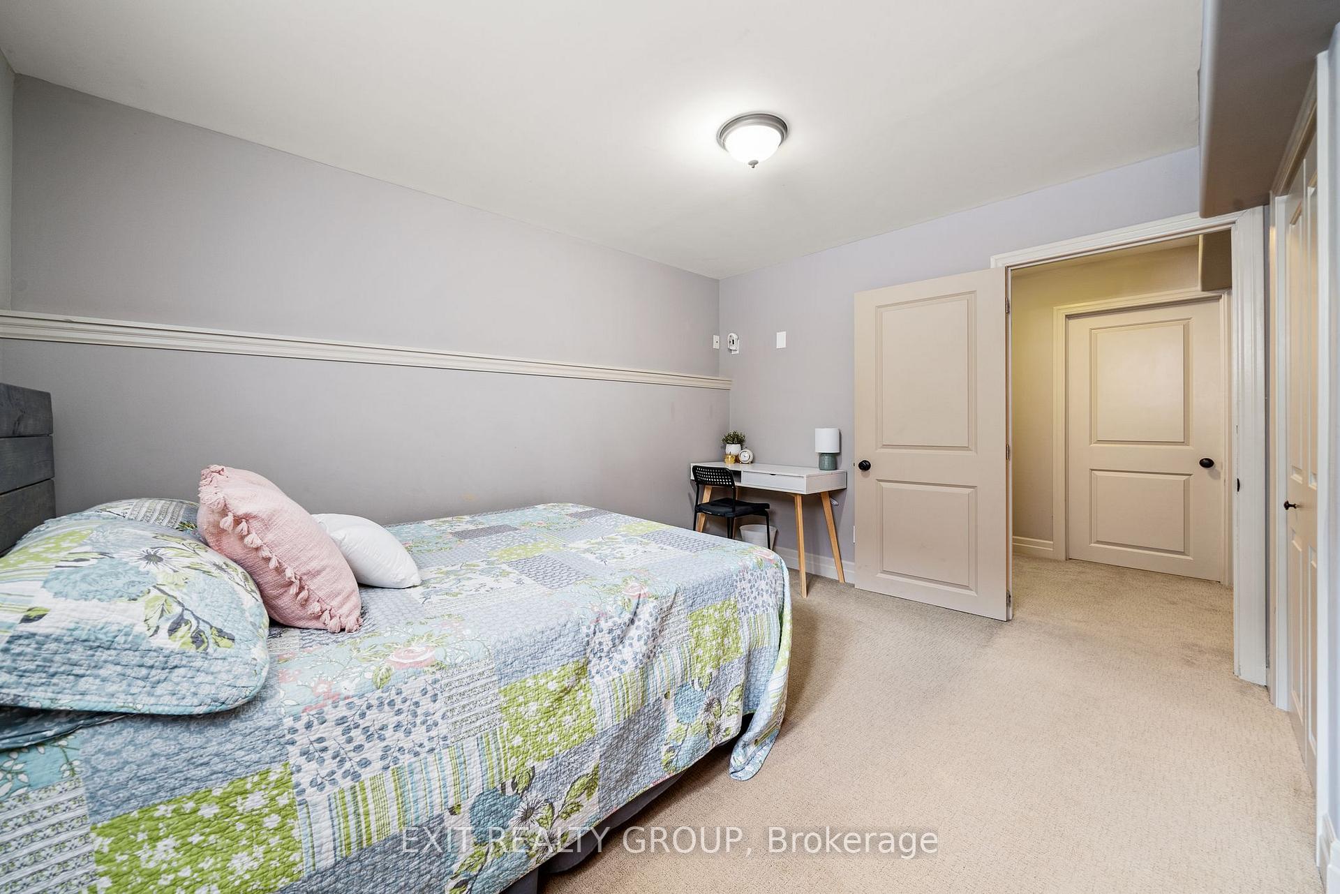 Photo 32 of 43 Hanover Court, Belleville, Thurlow Ward — HOMEH