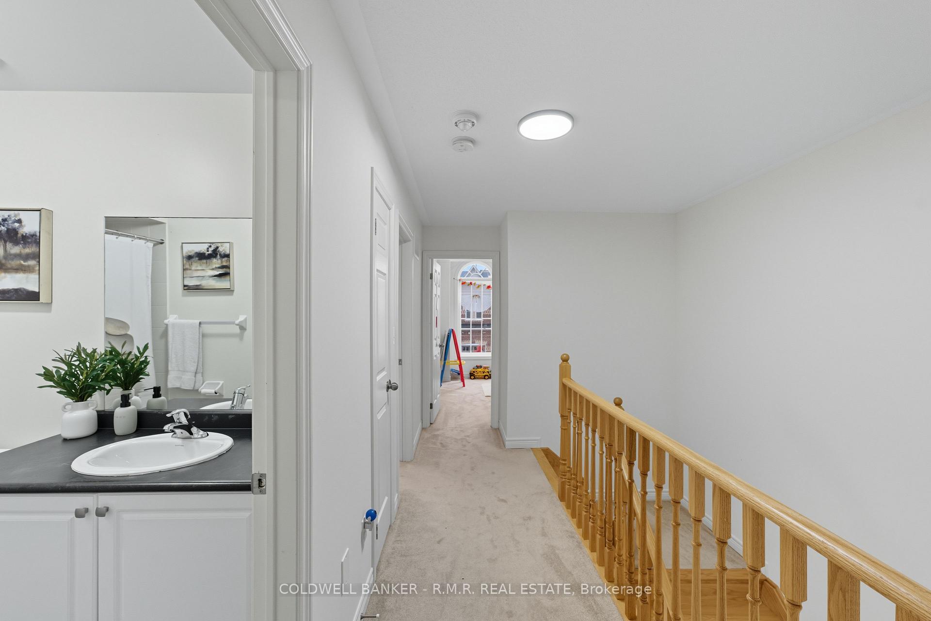 Photo 25 of 620 Krawchuk Crescent, Oshawa, Eastdale — HOMEH