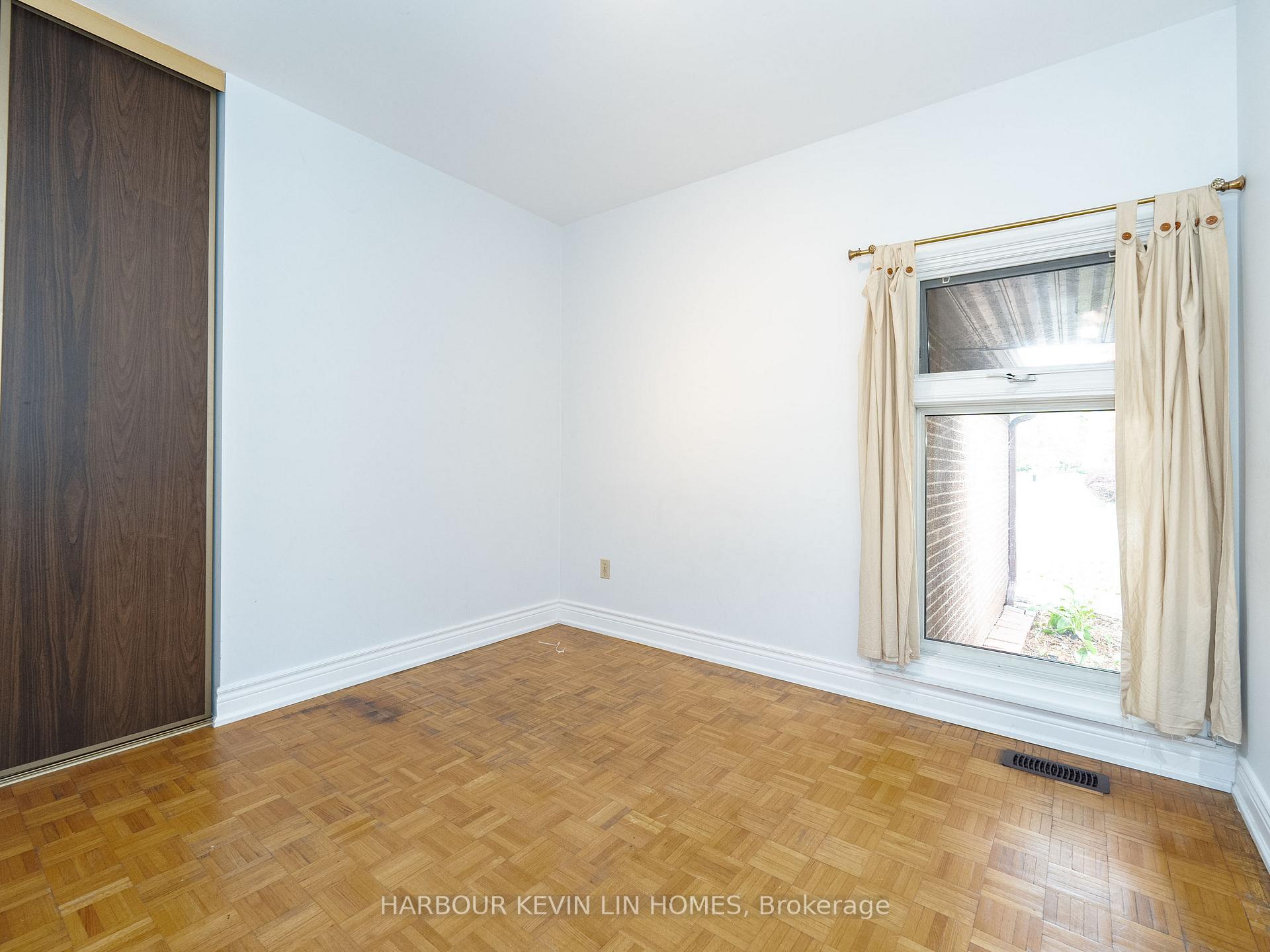Photo 46 of 213 Murray Drive, Aurora, Aurora Highlands — HOMEH