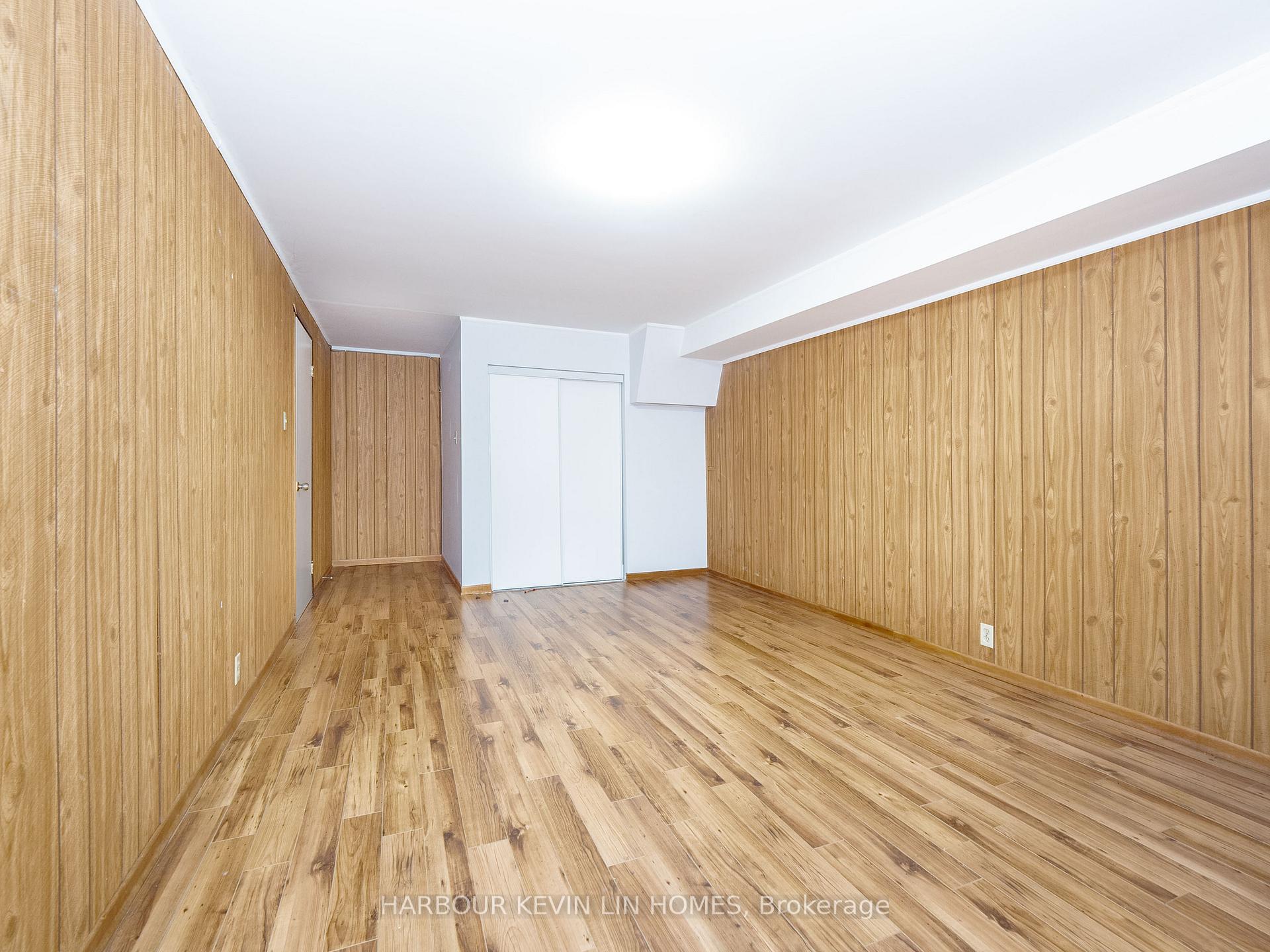 Photo 23 of 213 Murray Drive, Aurora, Aurora Highlands — HOMEH