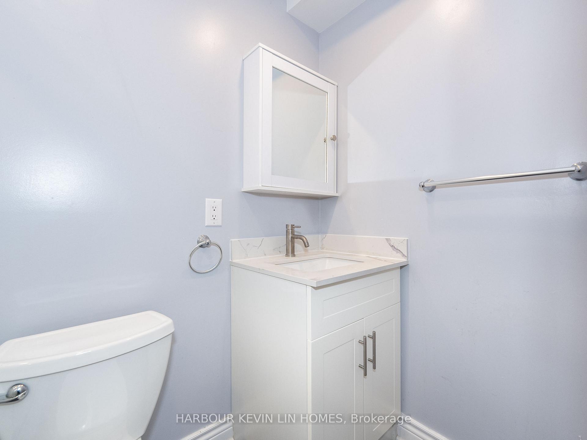 Photo 22 of 213 Murray Drive, Aurora, Aurora Highlands — HOMEH